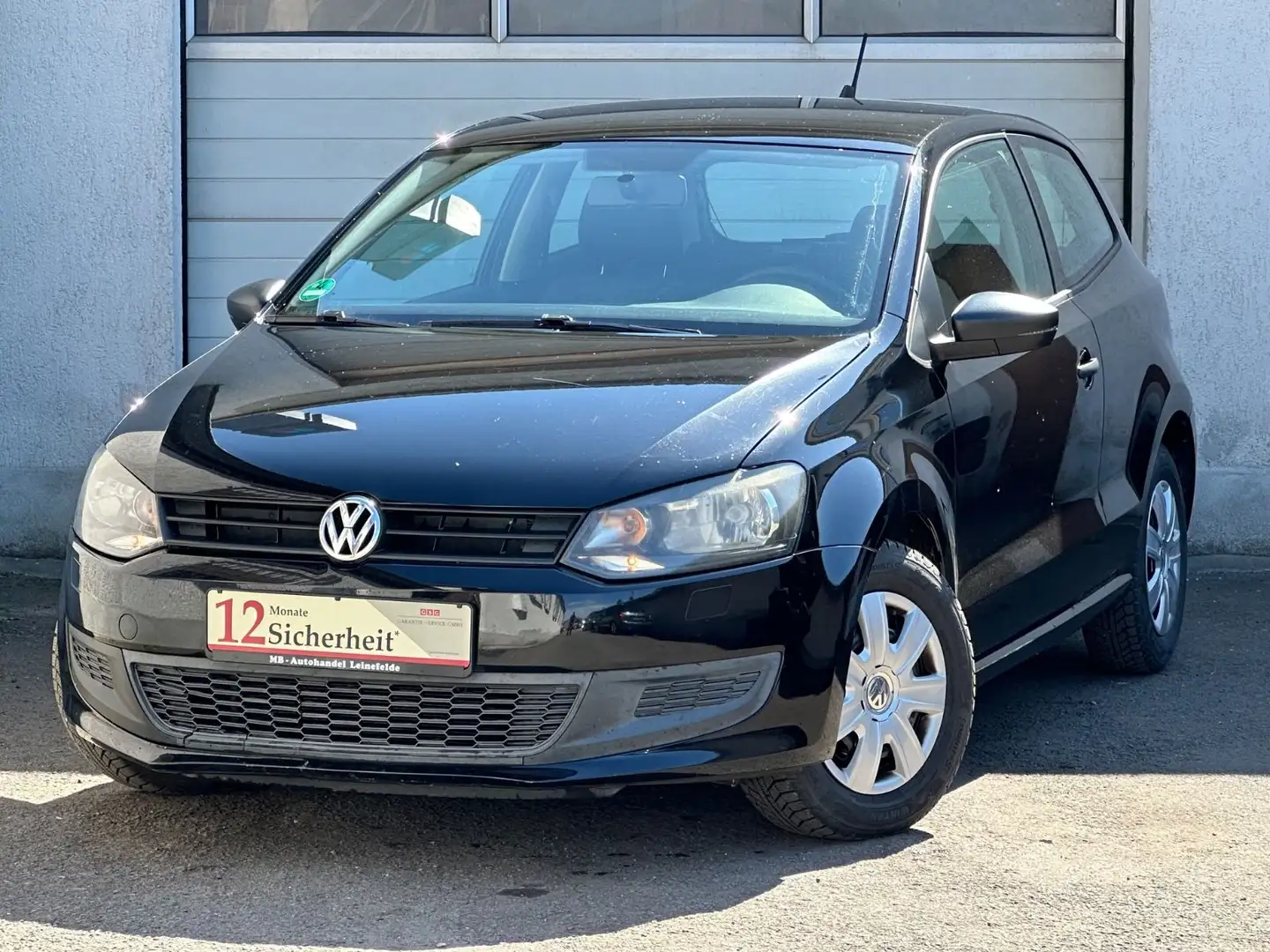 Volkswagen Polo V Trendline*NAVI*SHZ*KLIMA*EURO5*TÜV NEU Schwarz - 1