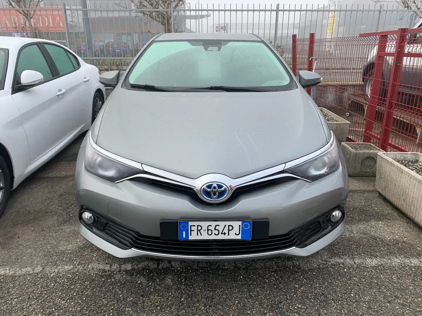 Toyota Auris Auris 1.8h Active cvt my17 Grigio - 1