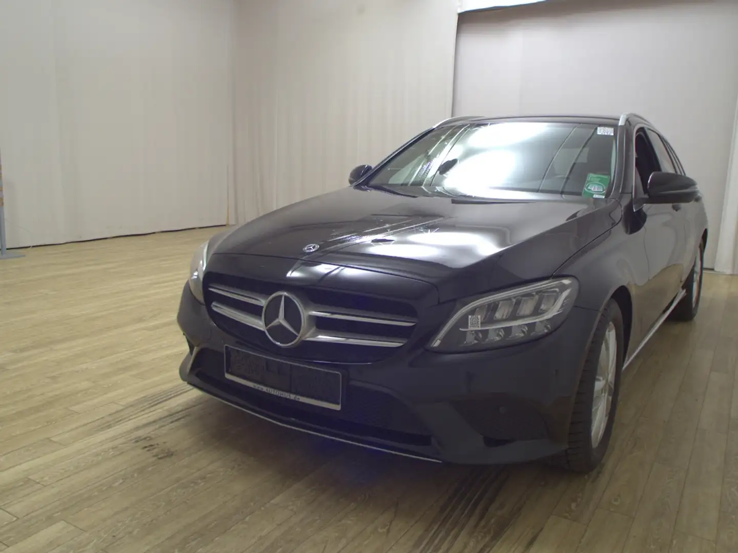 Mercedes-Benz C 220 T d  Avantgarde Navi LED RFK Shz Schwarz - 2