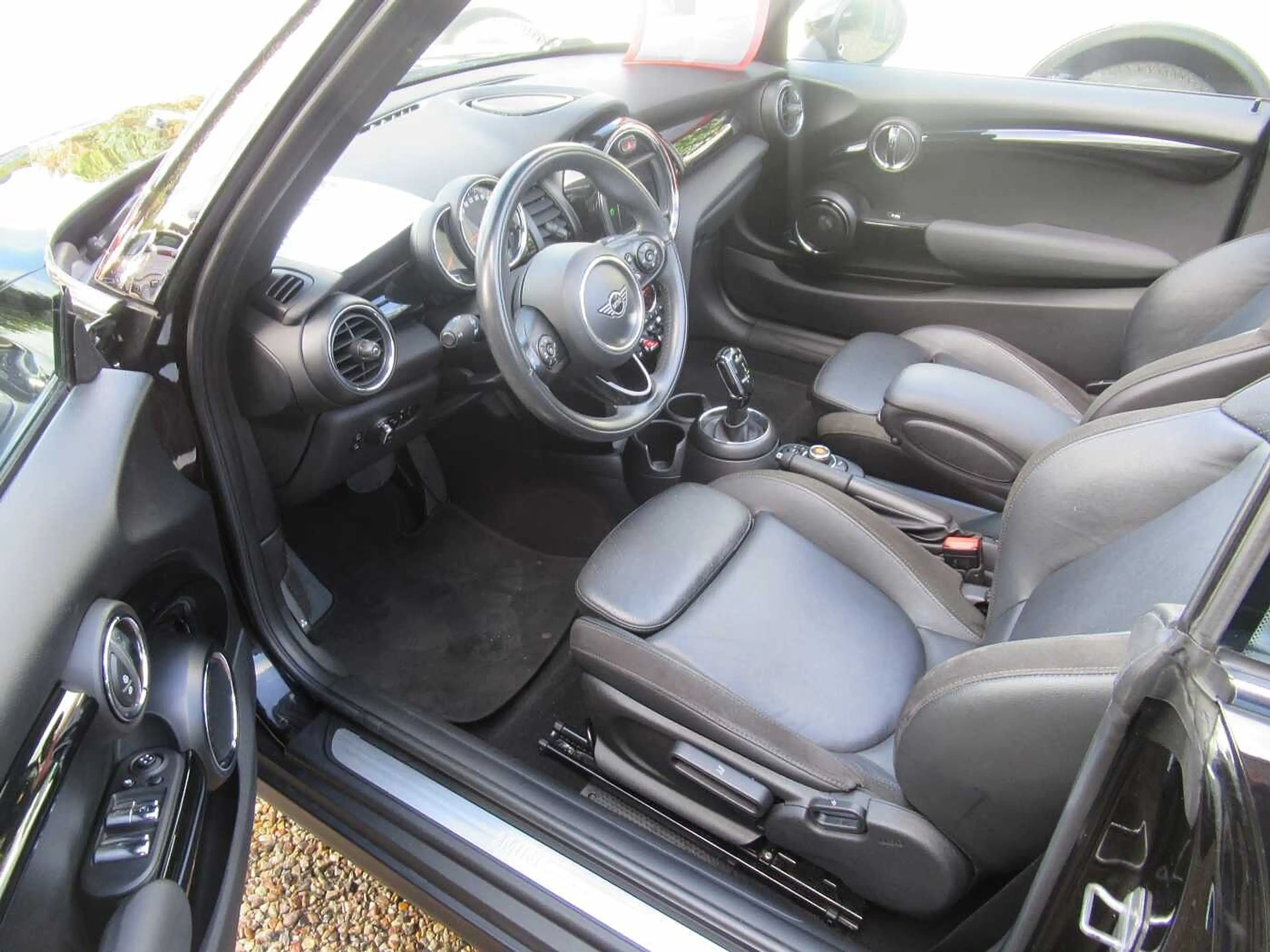 MINI Cooper Cabrio — photo 8