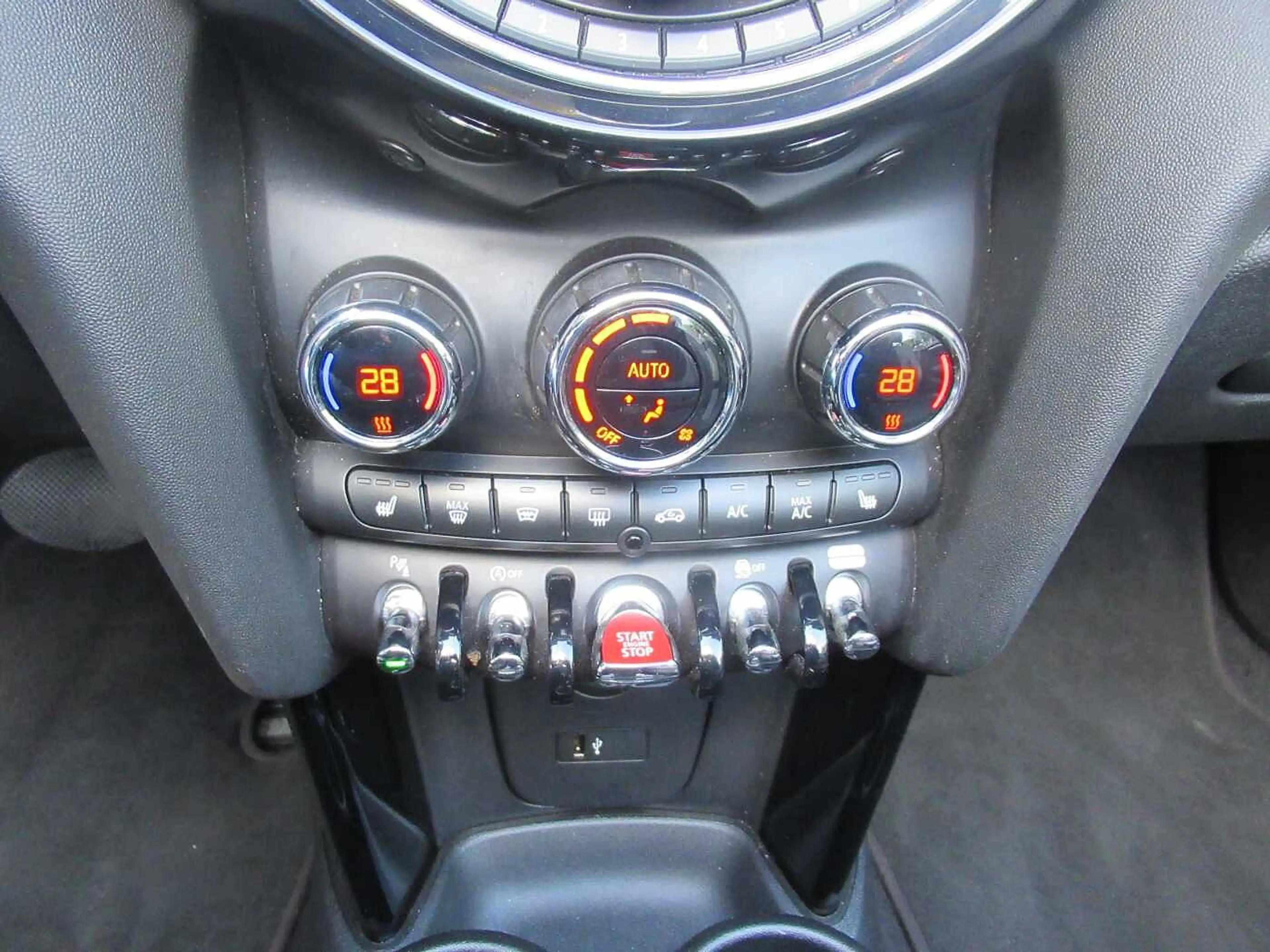 MINI Cooper Cabrio — photo 12