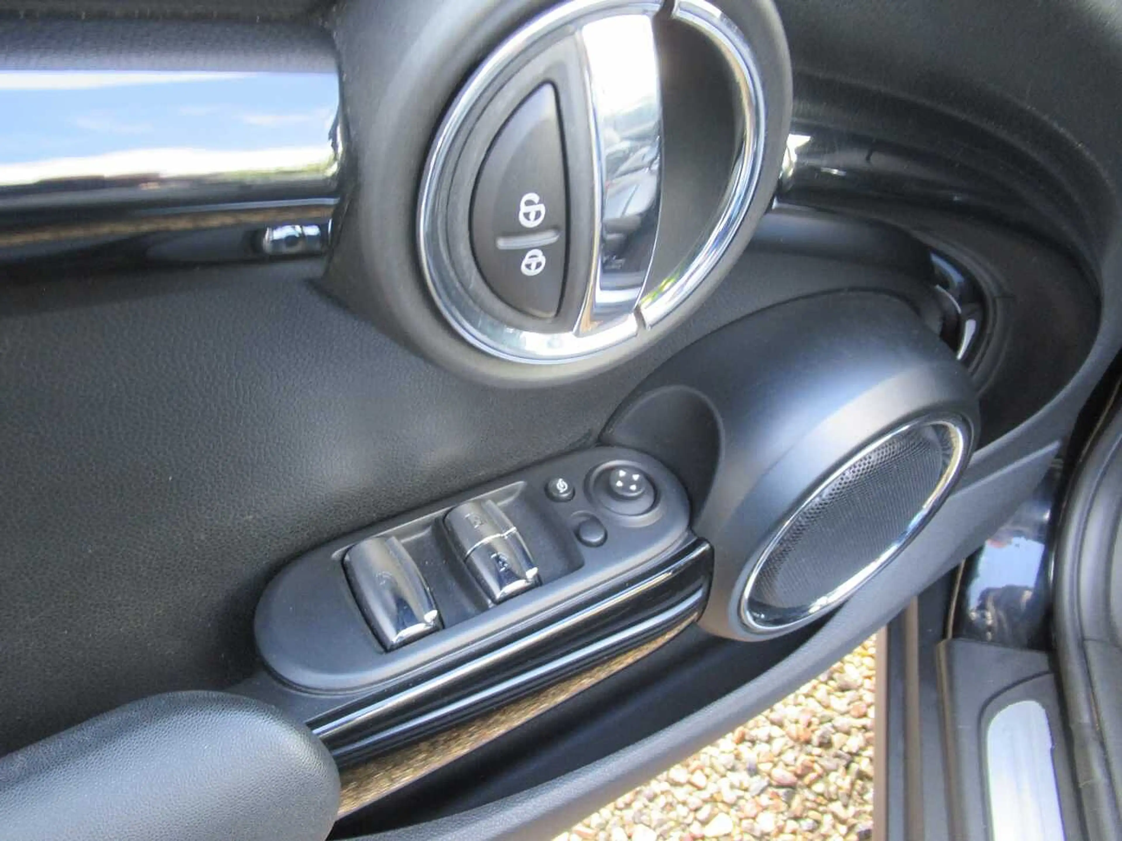 MINI Cooper Cabrio — photo 10