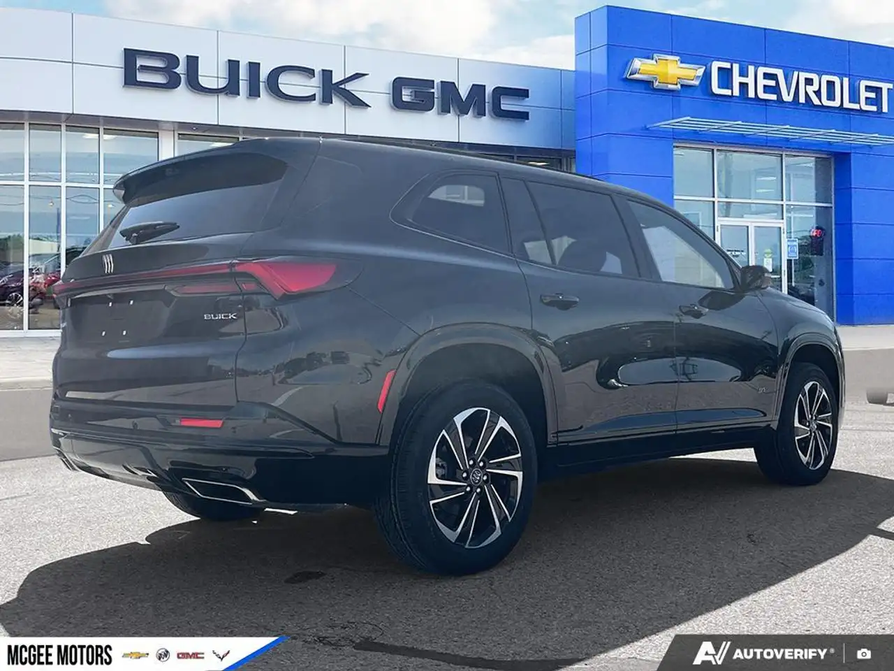 Buick Enclave снимка Buick Enclave