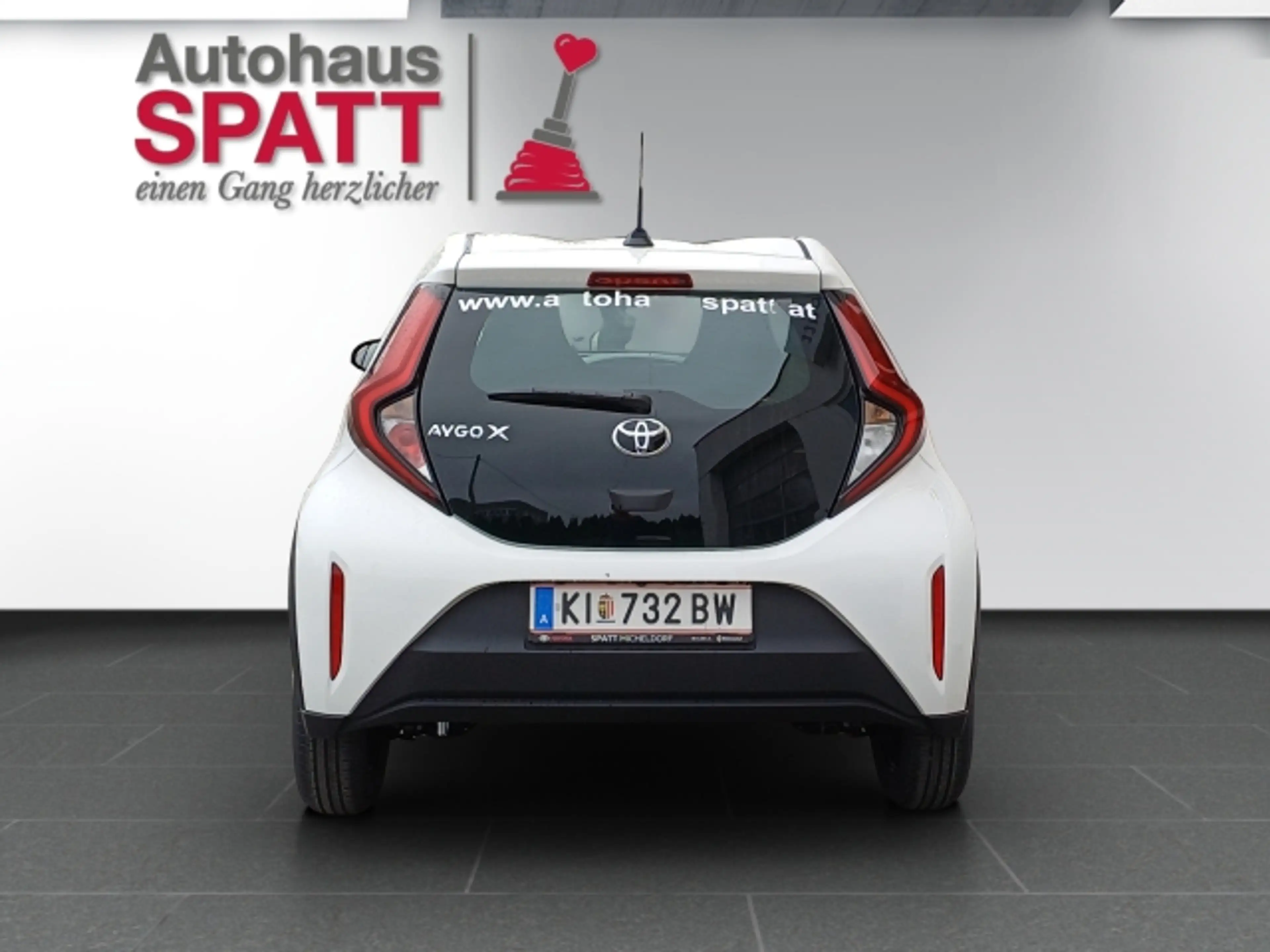 Toyota Aygo X 1,0 Play !! Jungwagen !! — photo 4
