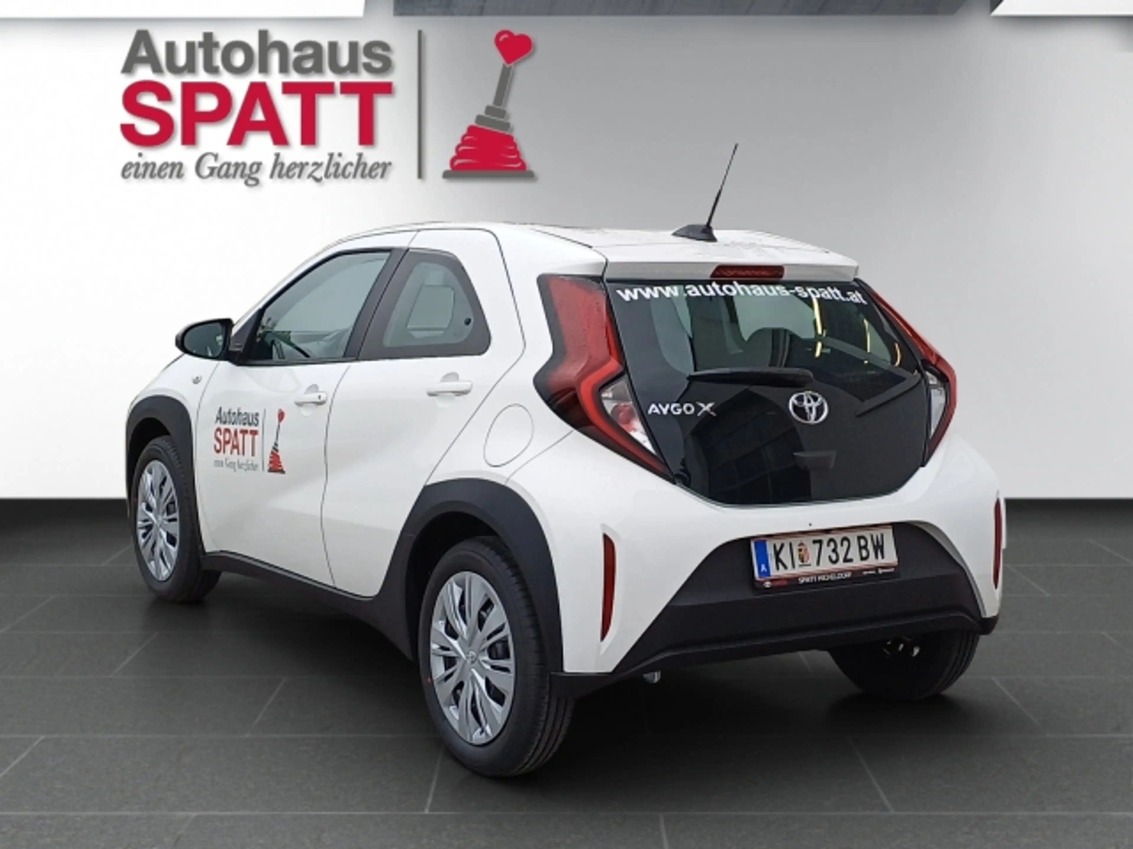 Toyota Aygo X 1,0 Play !! Jungwagen !! — photo 3