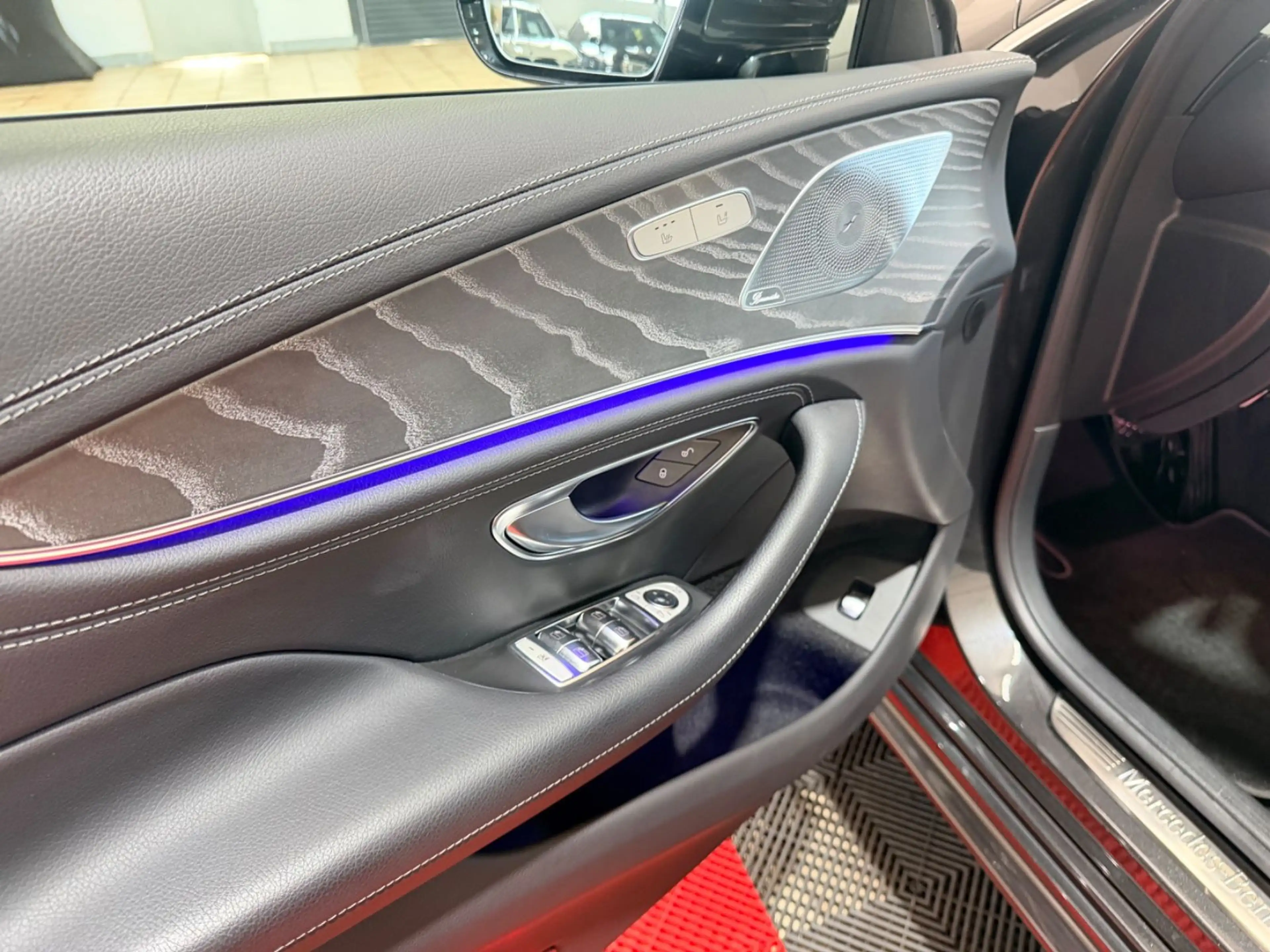 Mercedes-Benz CLS 450 4Matic*LED*KAMERA*BURMESTER*VOLLLEDER* — photo 10