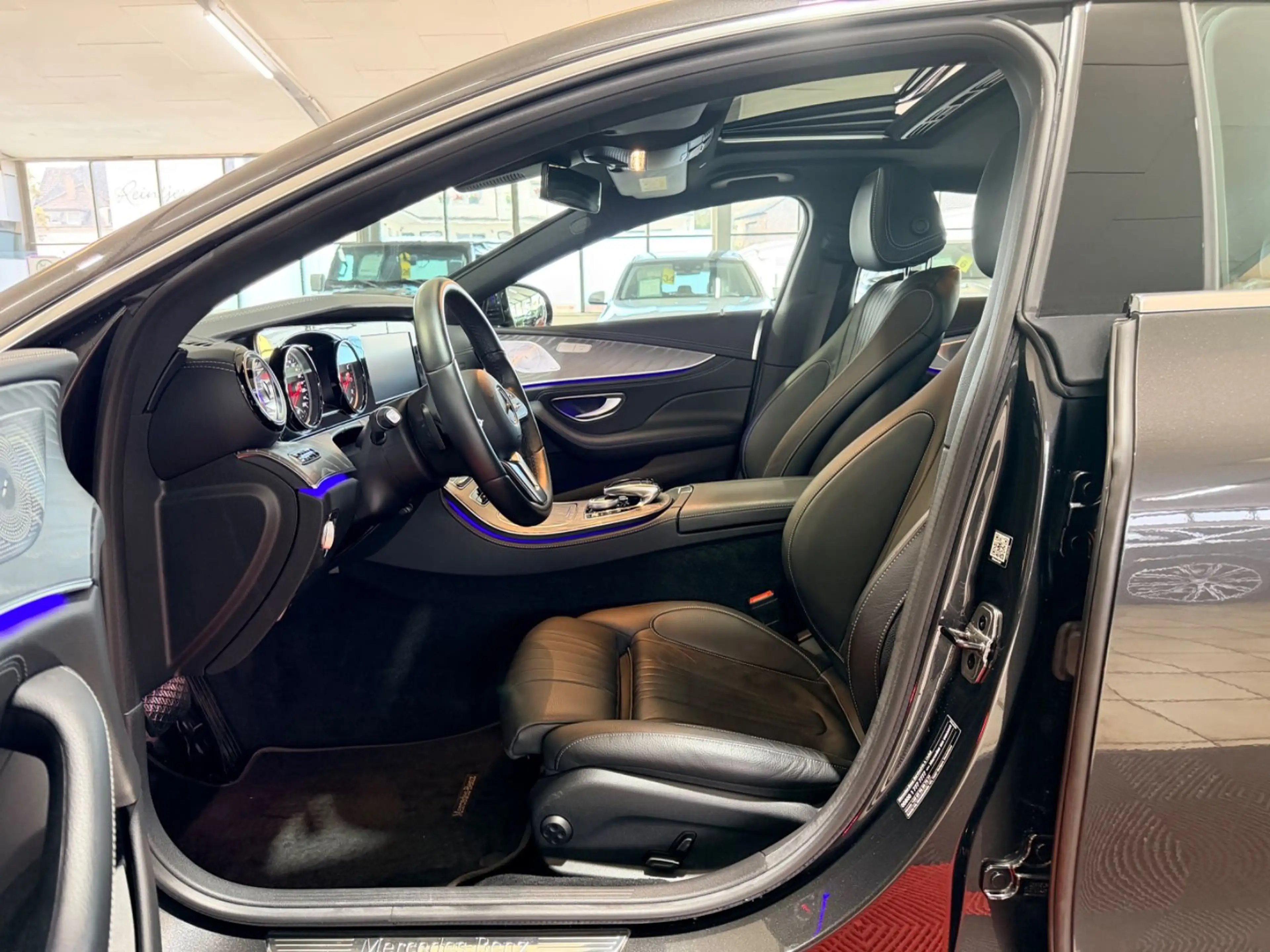 Mercedes-Benz CLS 450 4Matic*LED*KAMERA*BURMESTER*VOLLLEDER* — photo 12