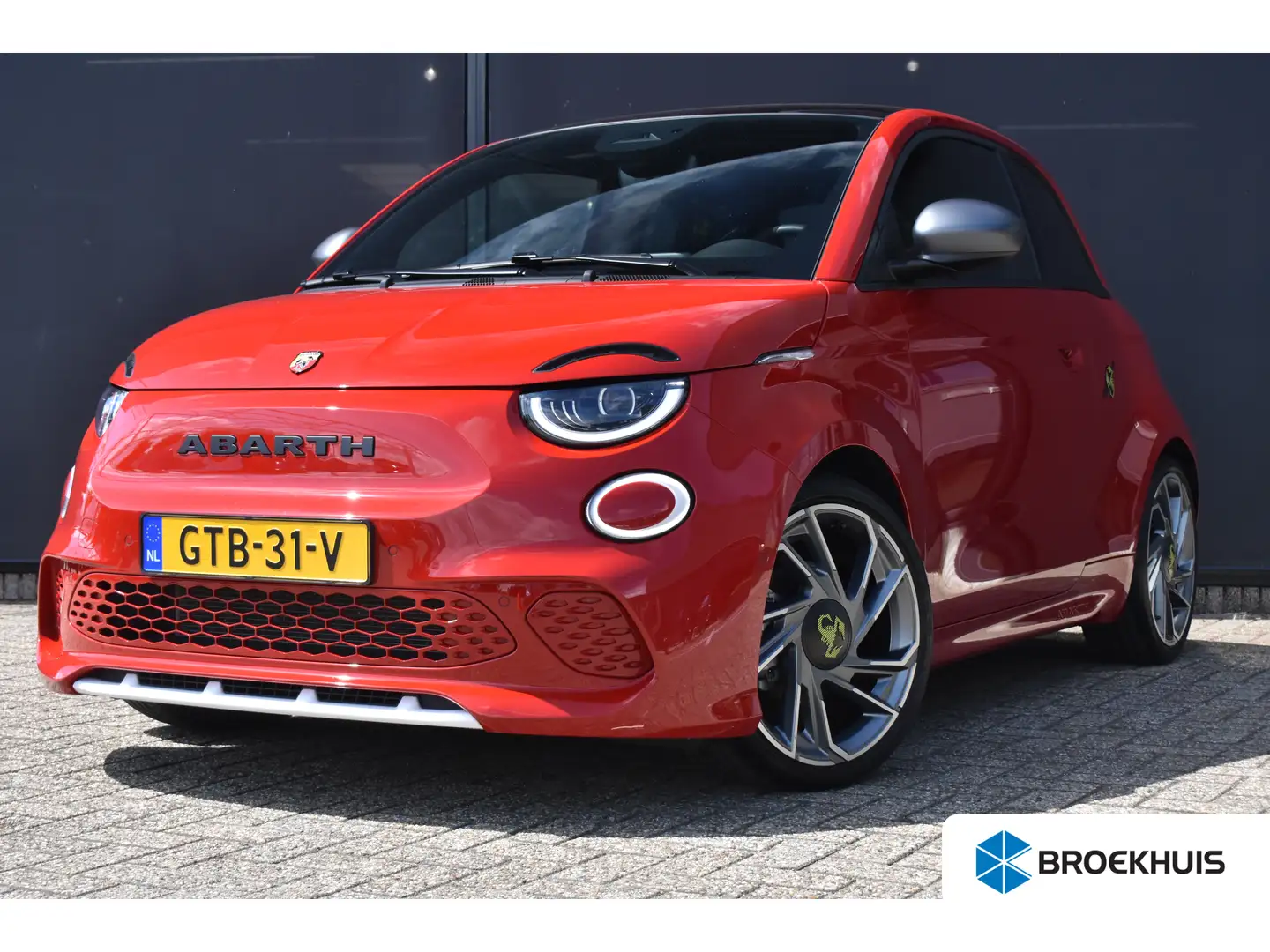 Abarth 500e Turismo 42 kWh 3 Fase Verwacht !! | Pack Scorpion Red - 1