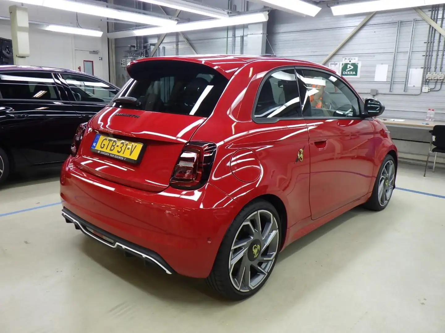 Fiat 500 Abarth Turismo 42 kWh Verwacht !! | Pack Scorpion Sound & Rouge - 2