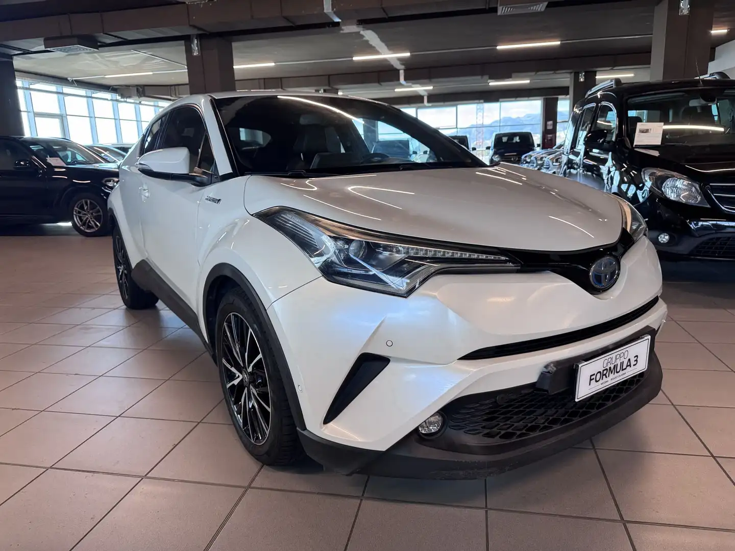 Toyota C-HR C-HR 1.8 Hybrid E-CVT Lounge Blanc - 2