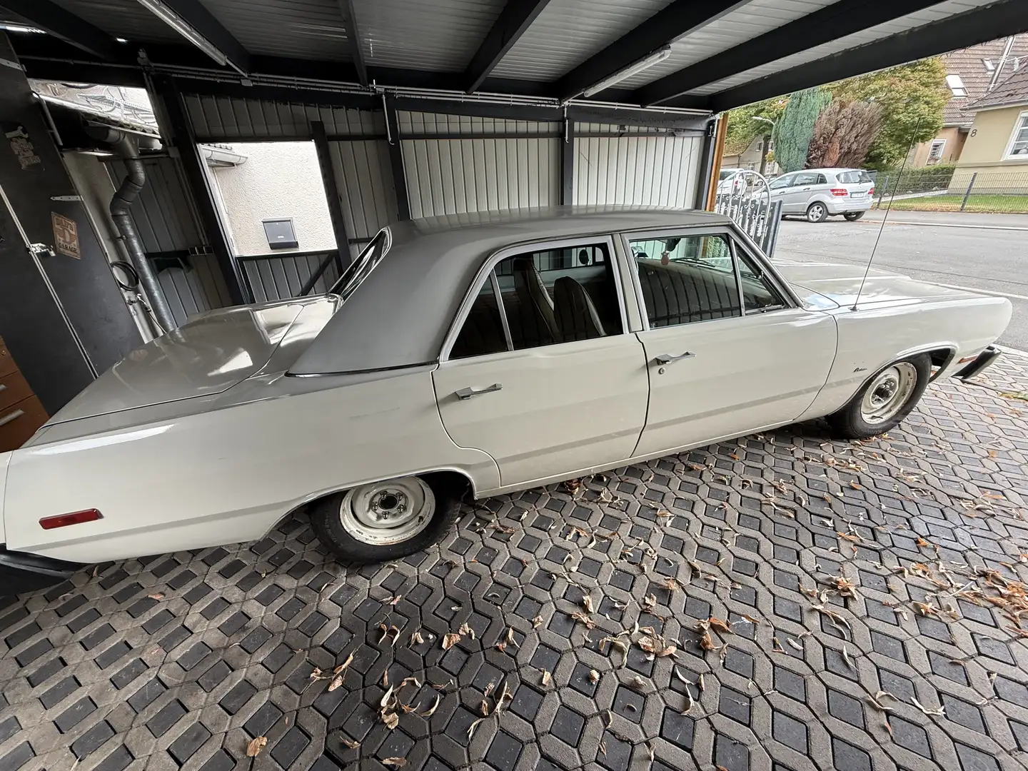 Plymouth Valiant Weiß - 1