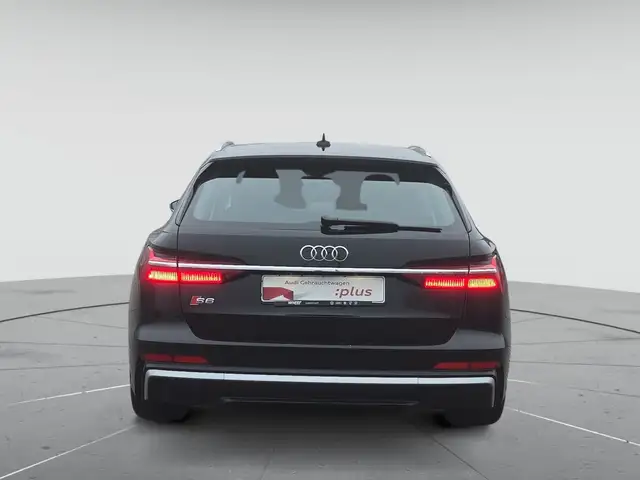 Audi S6 view 7