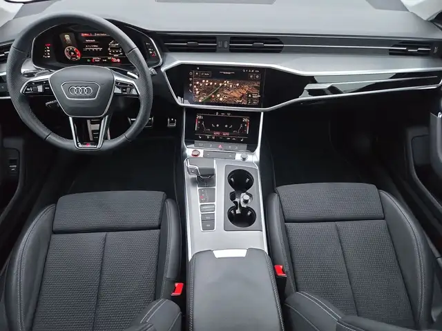 Audi S6 view 8