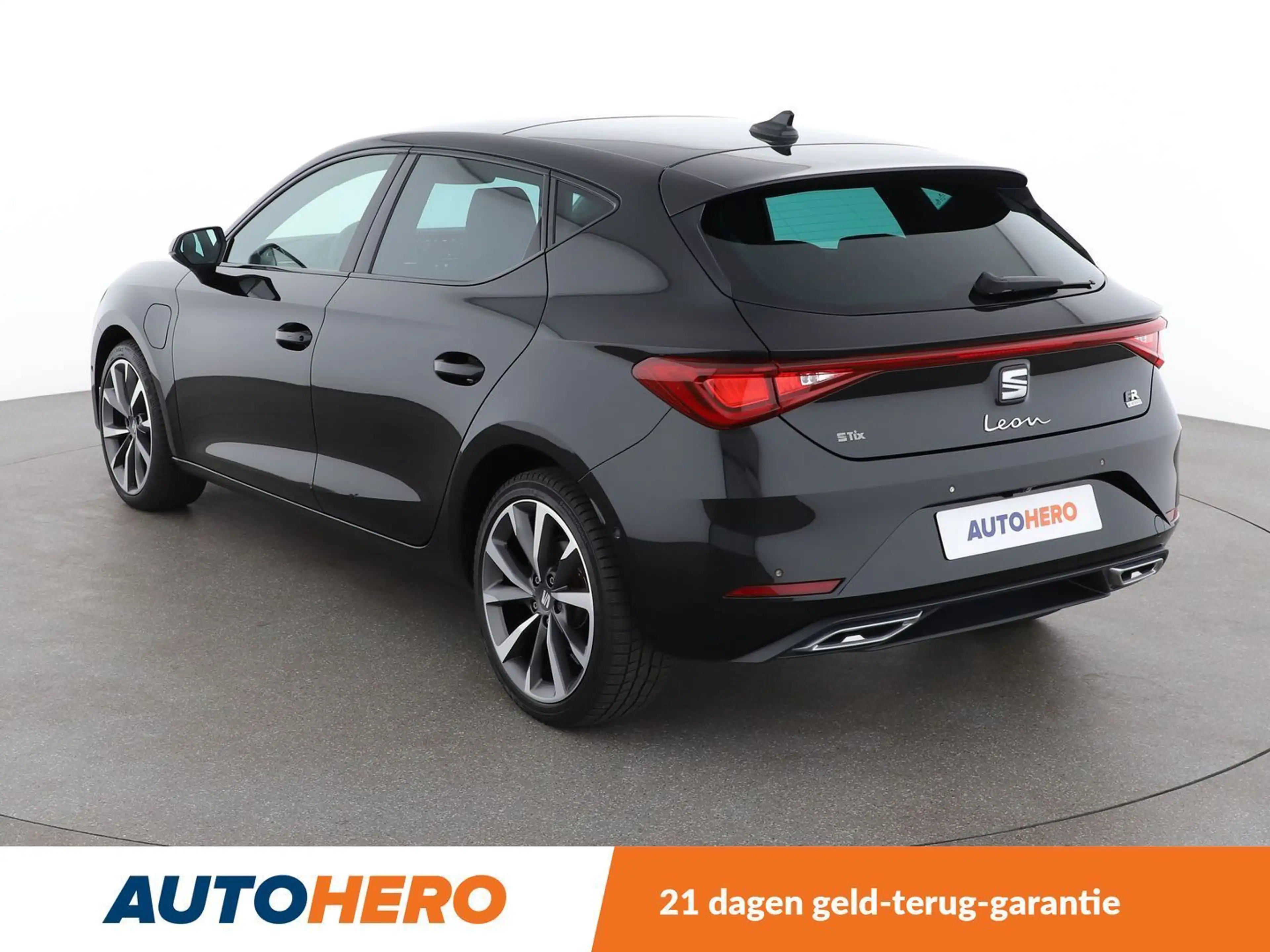SEAT Leon e-Hybrid 1.4 TSI e-HYBRID FR — photo 4