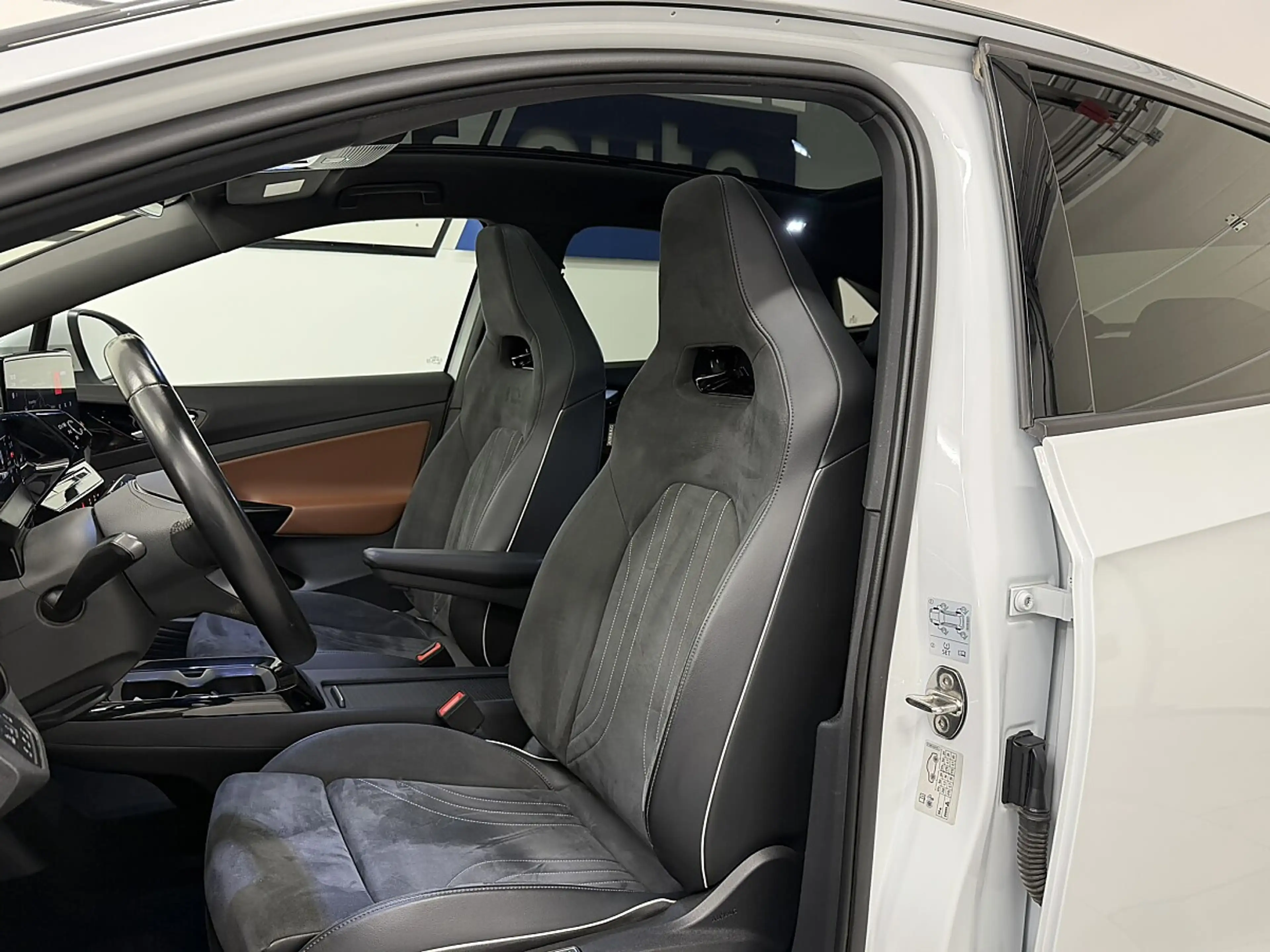 Volkswagen ID.5 Pro Performance 150kW / 77kWh.Matrix LED/ACC/He... — photo 13