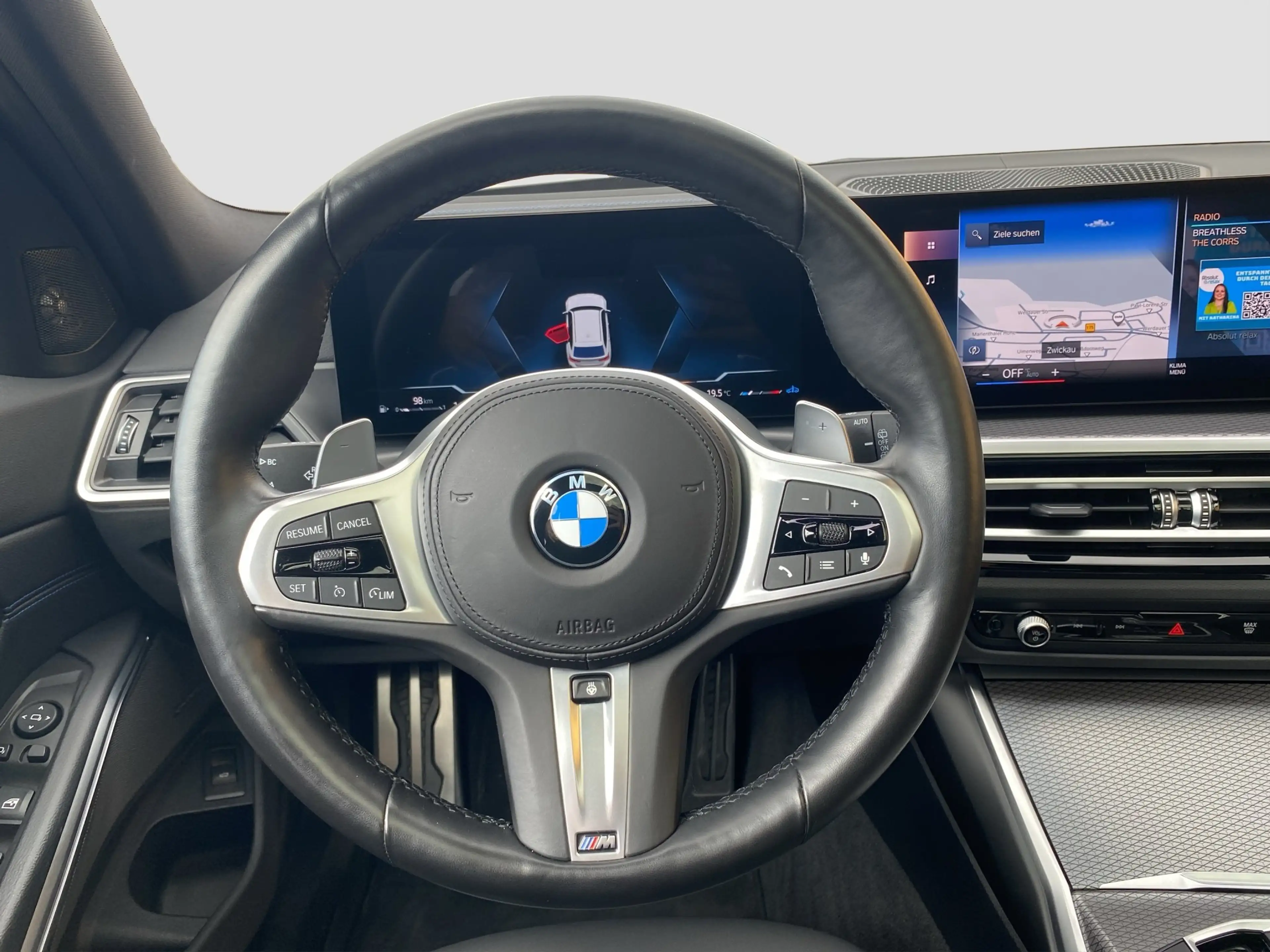 BMW 330 i xDrive Touring M-Sport PRO Pano AHK H&K RFK — photo 13