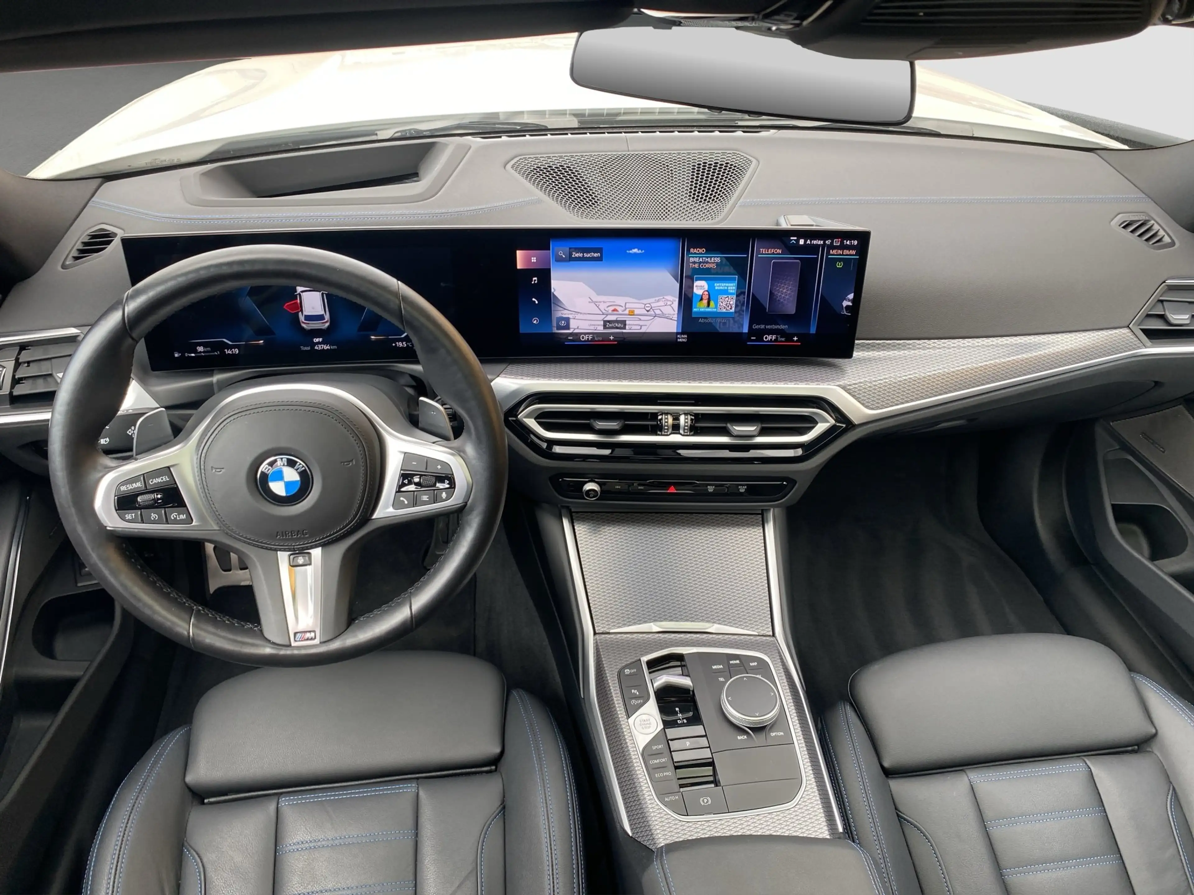 BMW 330 i xDrive Touring M-Sport PRO Pano AHK H&K RFK — photo 12