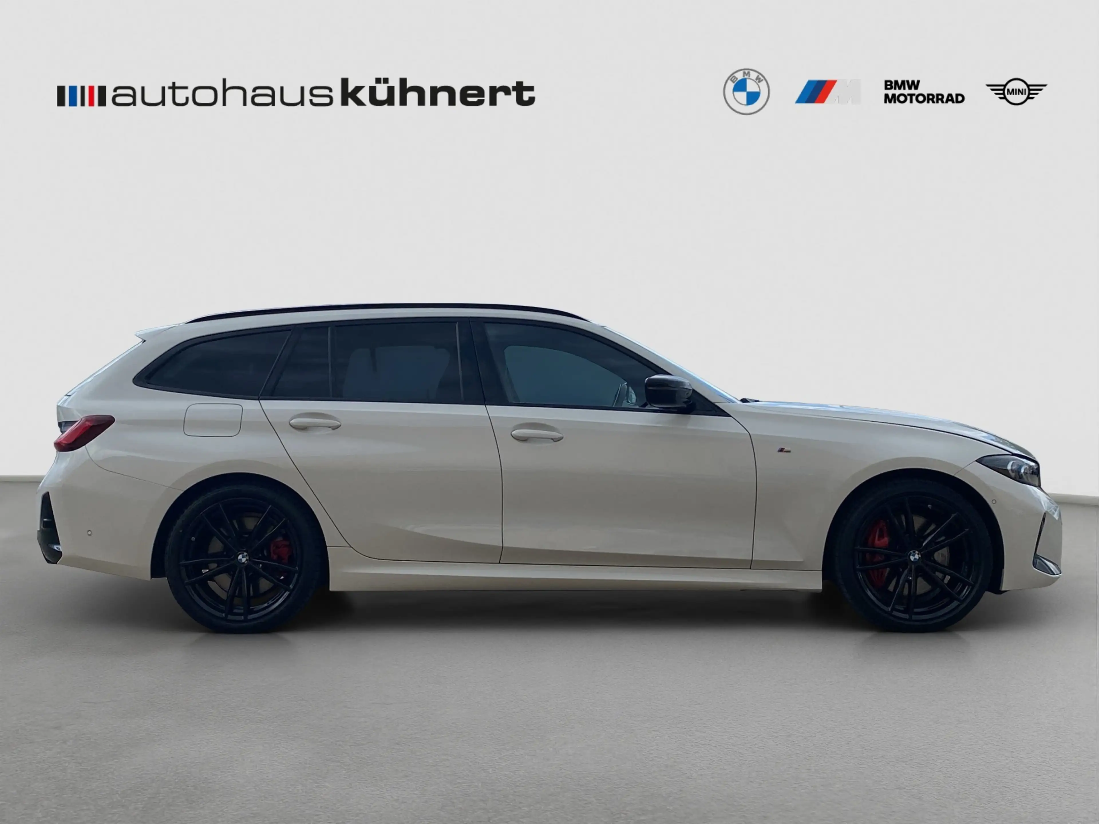 BMW 330 i xDrive Touring M-Sport PRO Pano AHK H&K RFK — photo 8