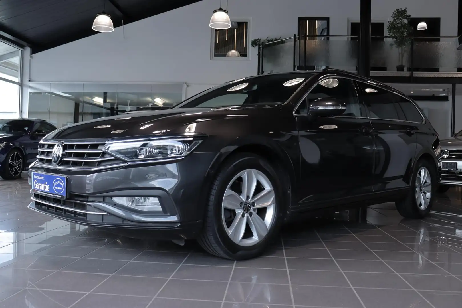 Volkswagen Passat Variant Passat Var. 1.5 TSI DSG Business *VIRTUAL*ACC* Grau - 2