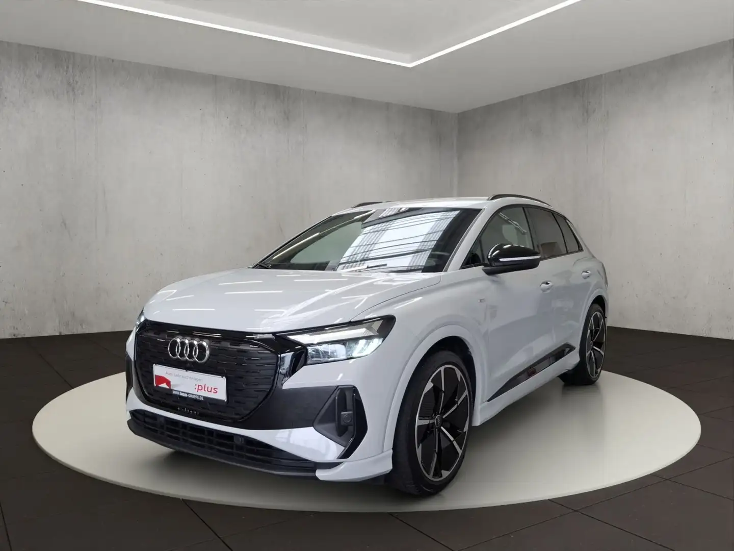 Audi Q4 e-tron 50 quattro 220 kW Weiß - 1