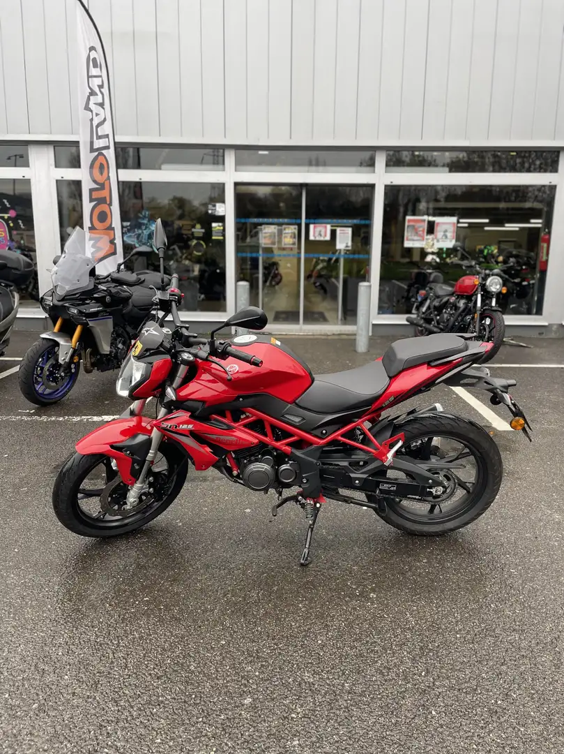 Benelli BN 125 Rouge - 1