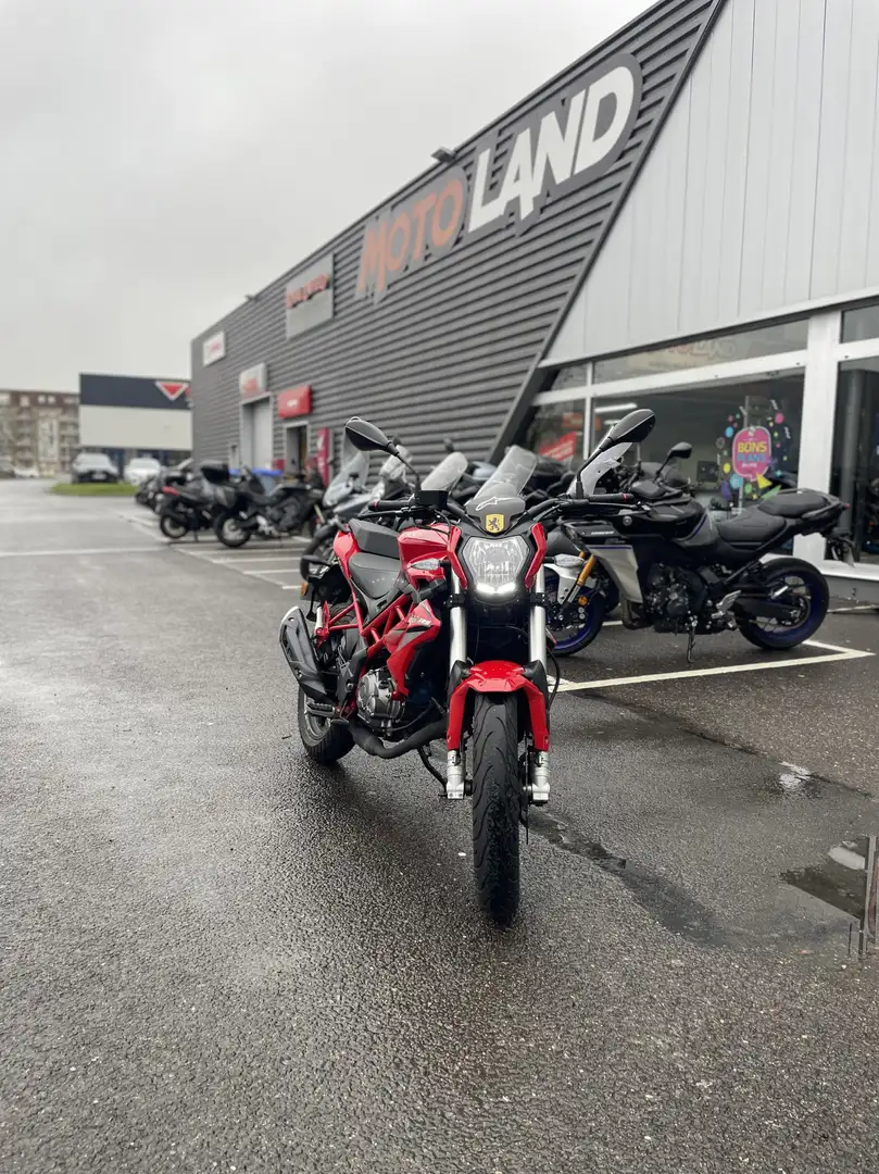 Benelli BN 125 Rouge - 2