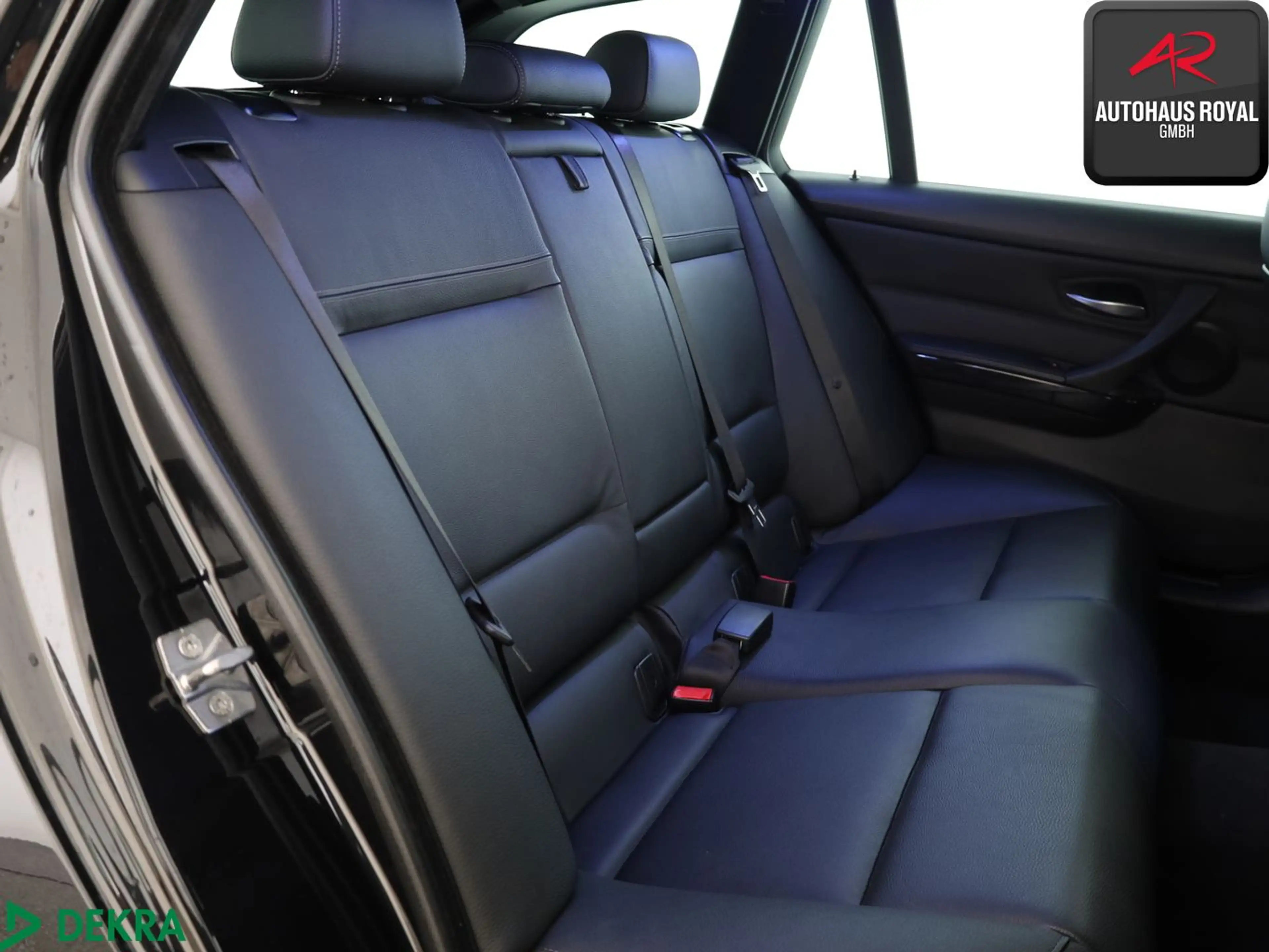 BMW 325 i T M SPORT LENKRAD PANO,KEYLESS,NAVI,XENON — photo 11