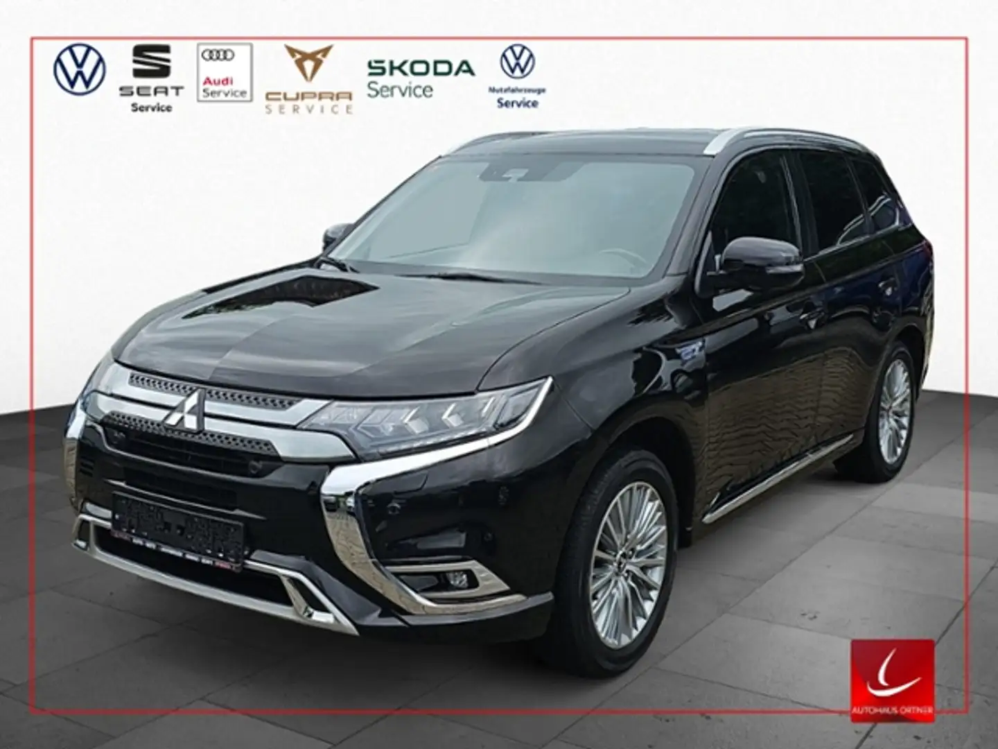 Mitsubishi Outlander 2.4 PHEV 4WD PLUG-IN HYBRID KAMERA SHZ ACC LED LA Zwart - 1