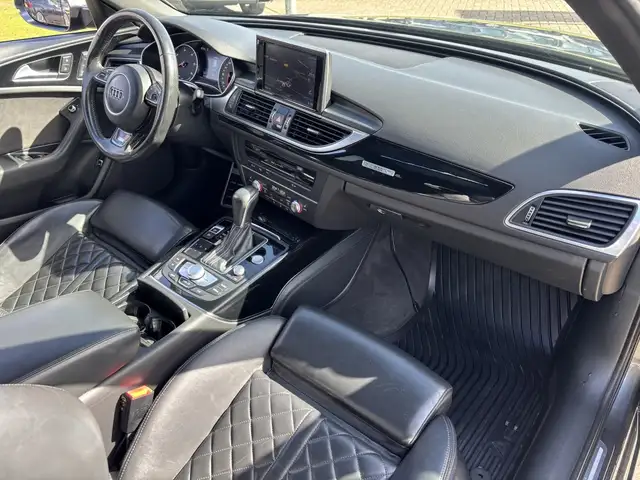 Audi A6 view 15