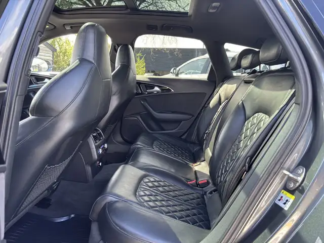 Audi A6 view 12