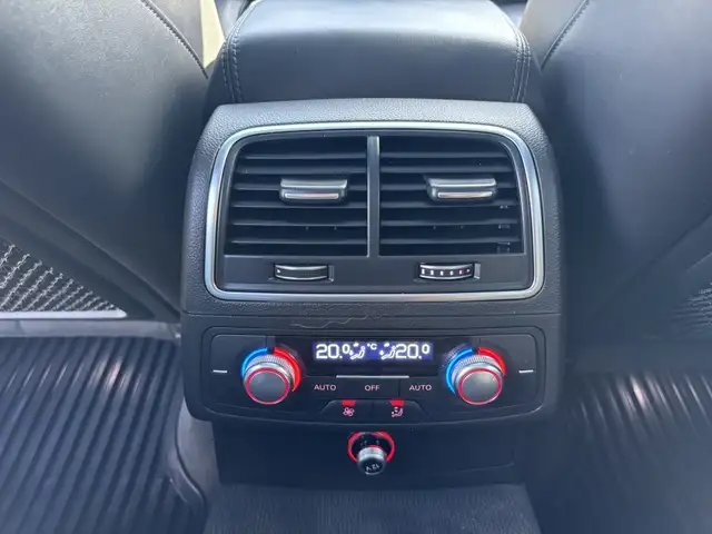 Audi A6 view 13