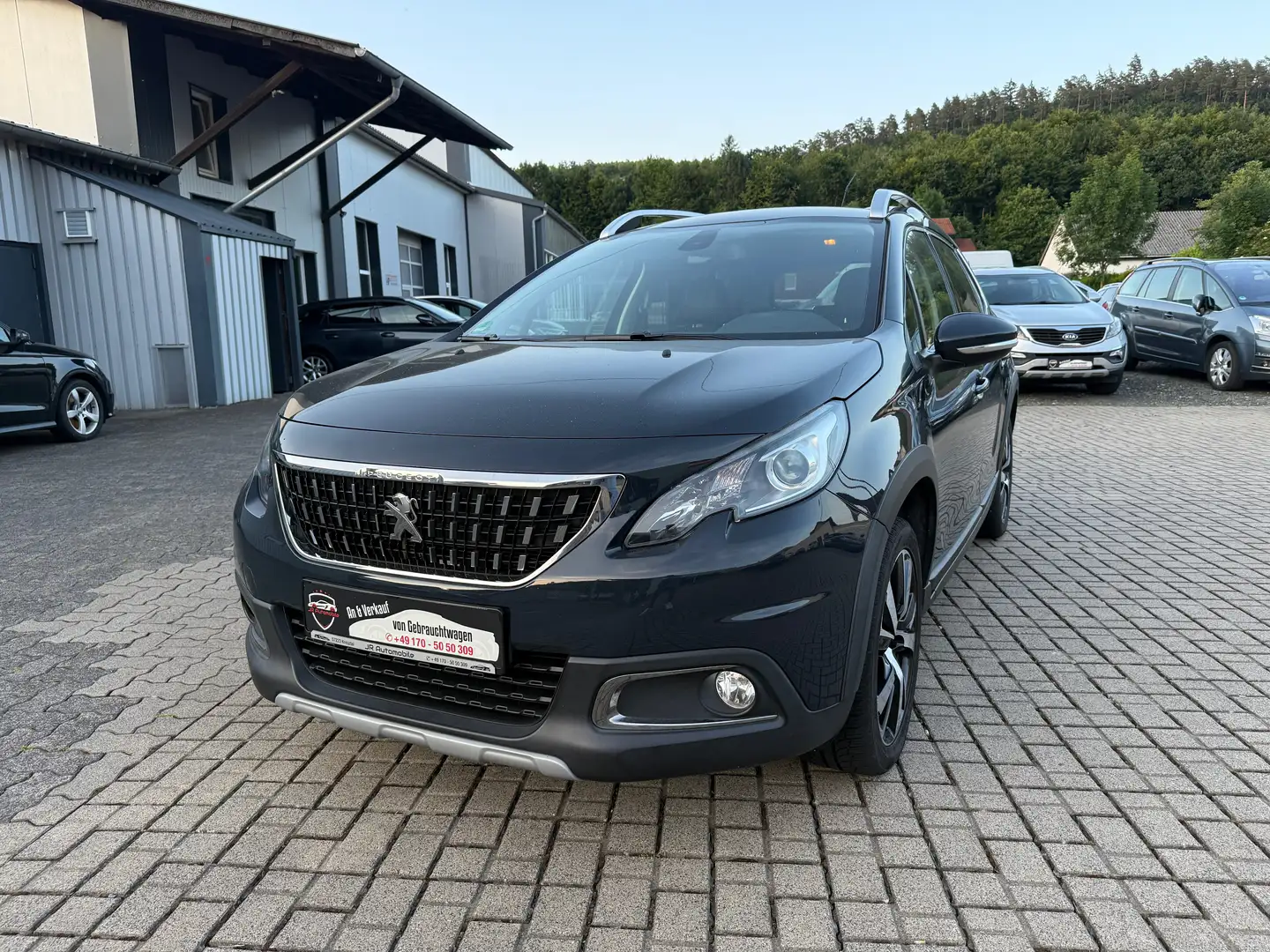 Peugeot 2008 1.2 Pure Tech Allure EURO 6 Grau - 2