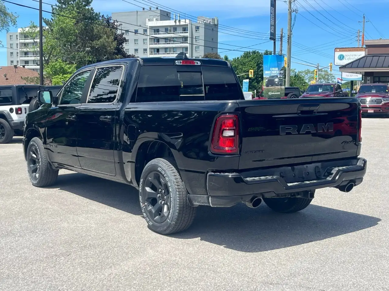 RAM 1500 снимка RAM 1500