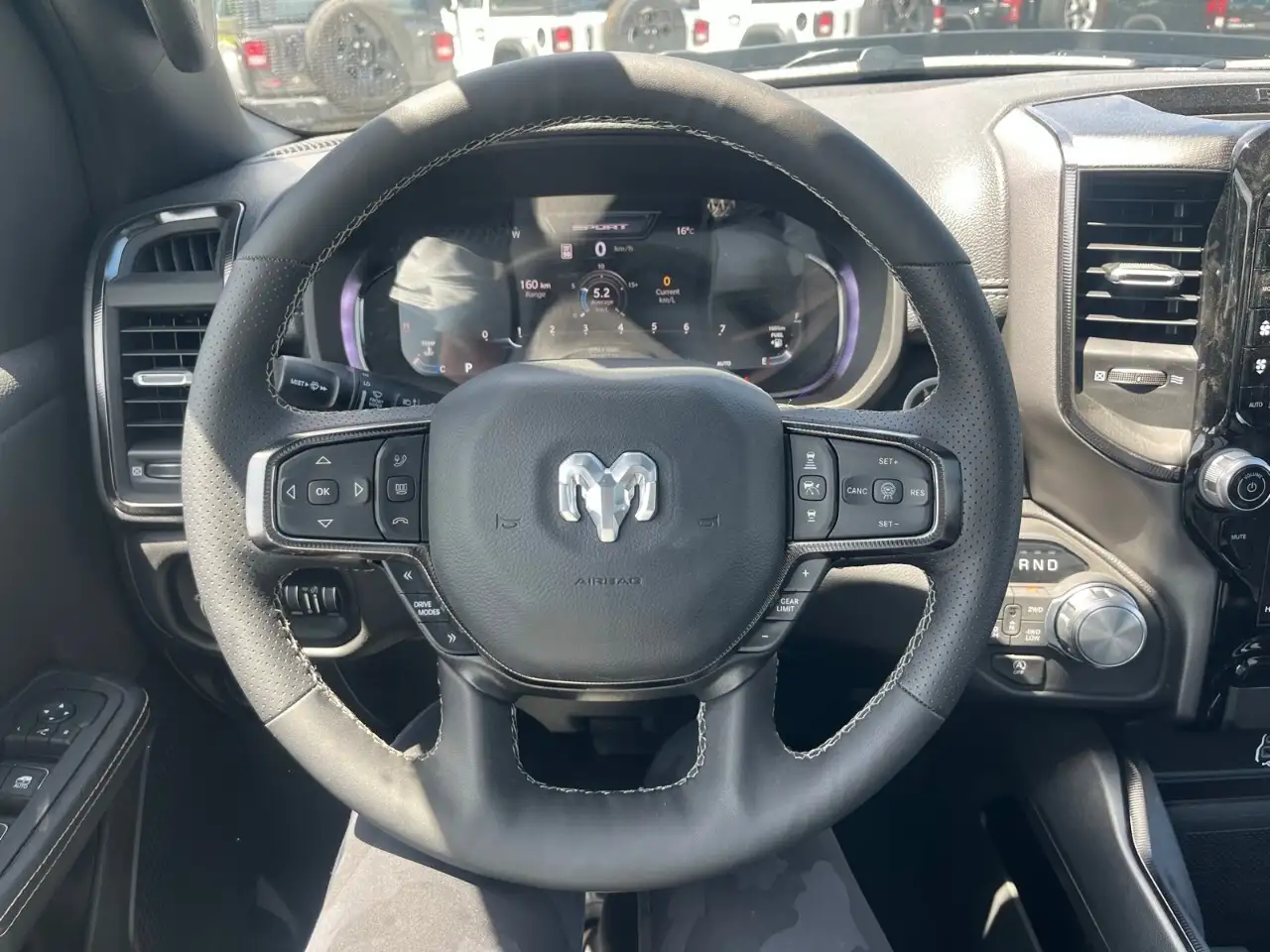 RAM 1500 снимка RAM 1500