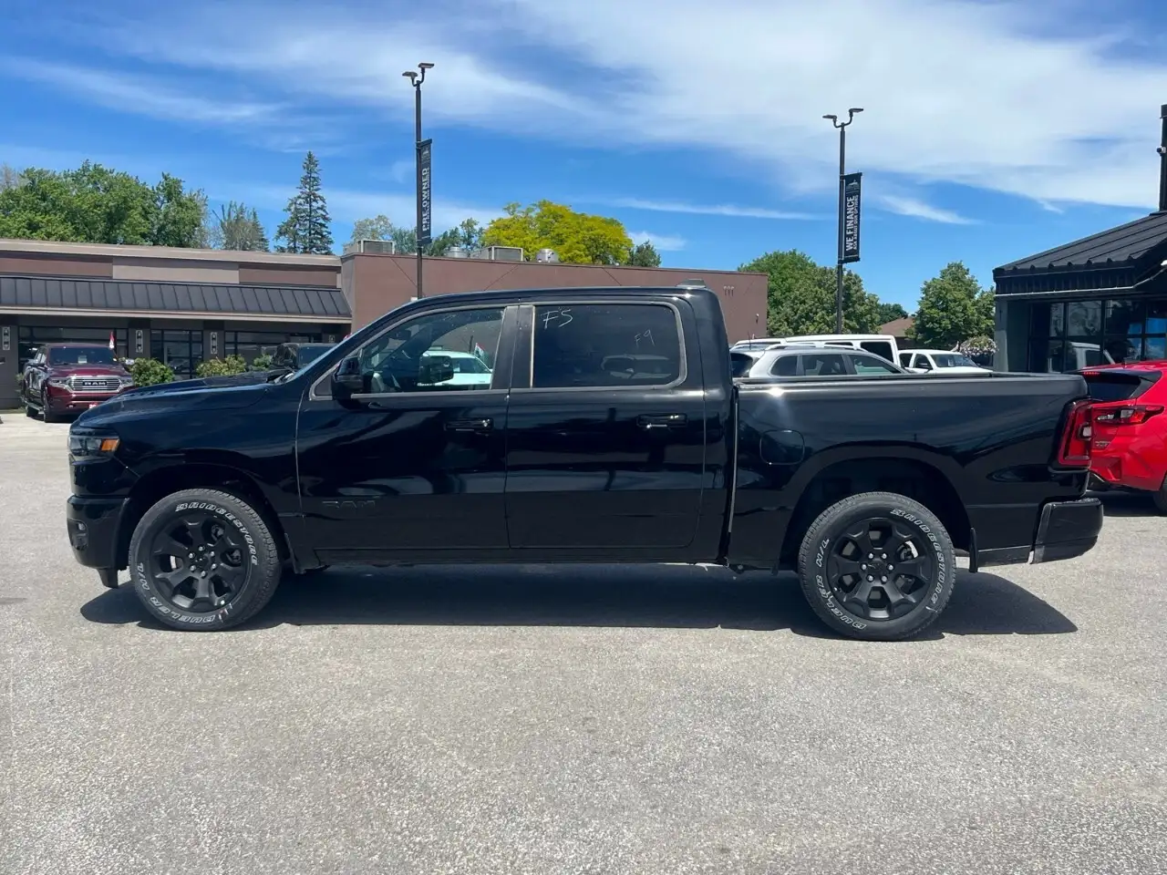 RAM 1500 снимка RAM 1500
