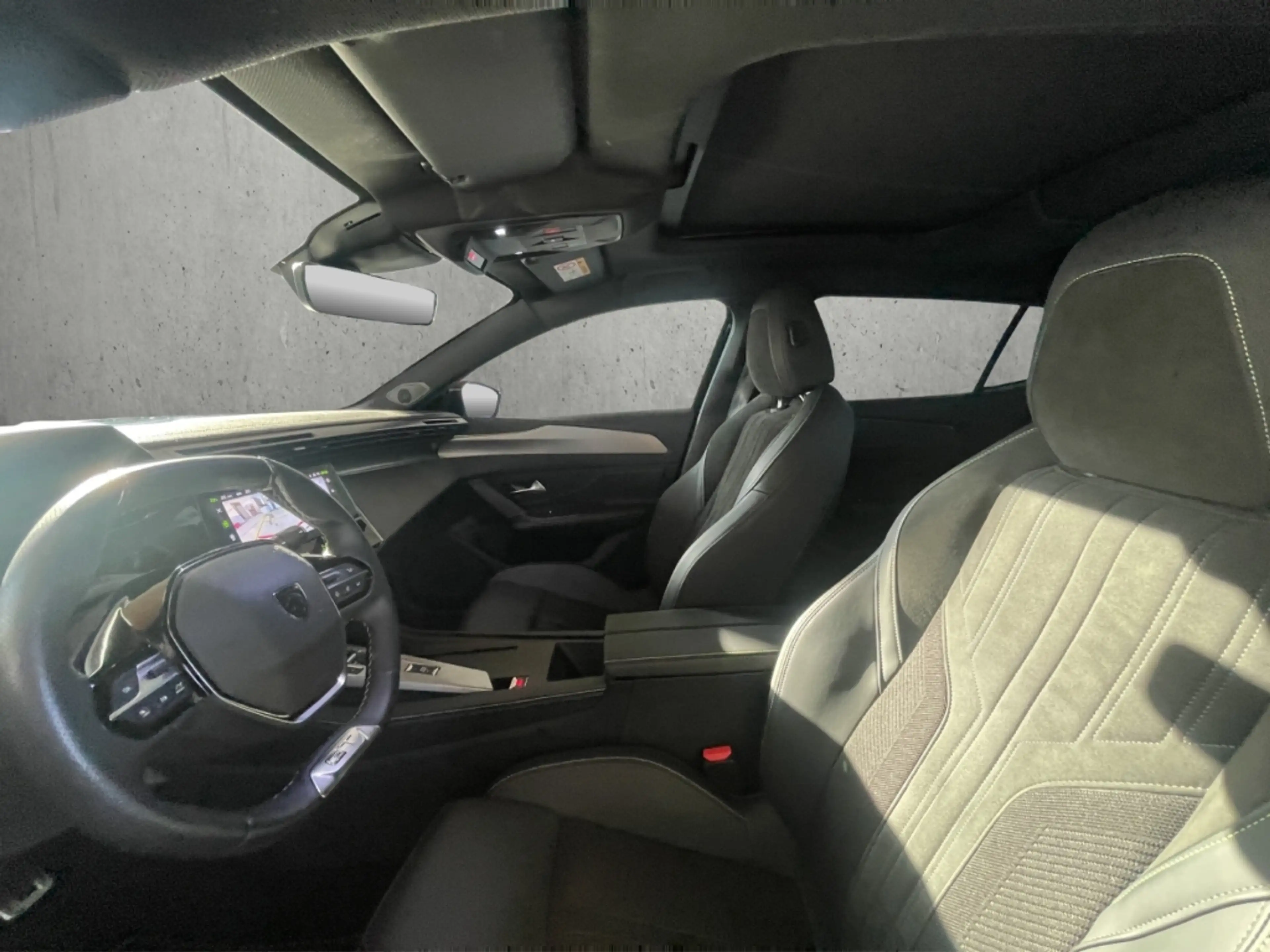 Peugeot 408 GT PT 130 EAT8 El. Panodach El. Sitz Kamera LED El — photo 9