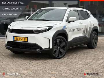 Executive 61 kWh JBL Premium Sound | Panoramadak |