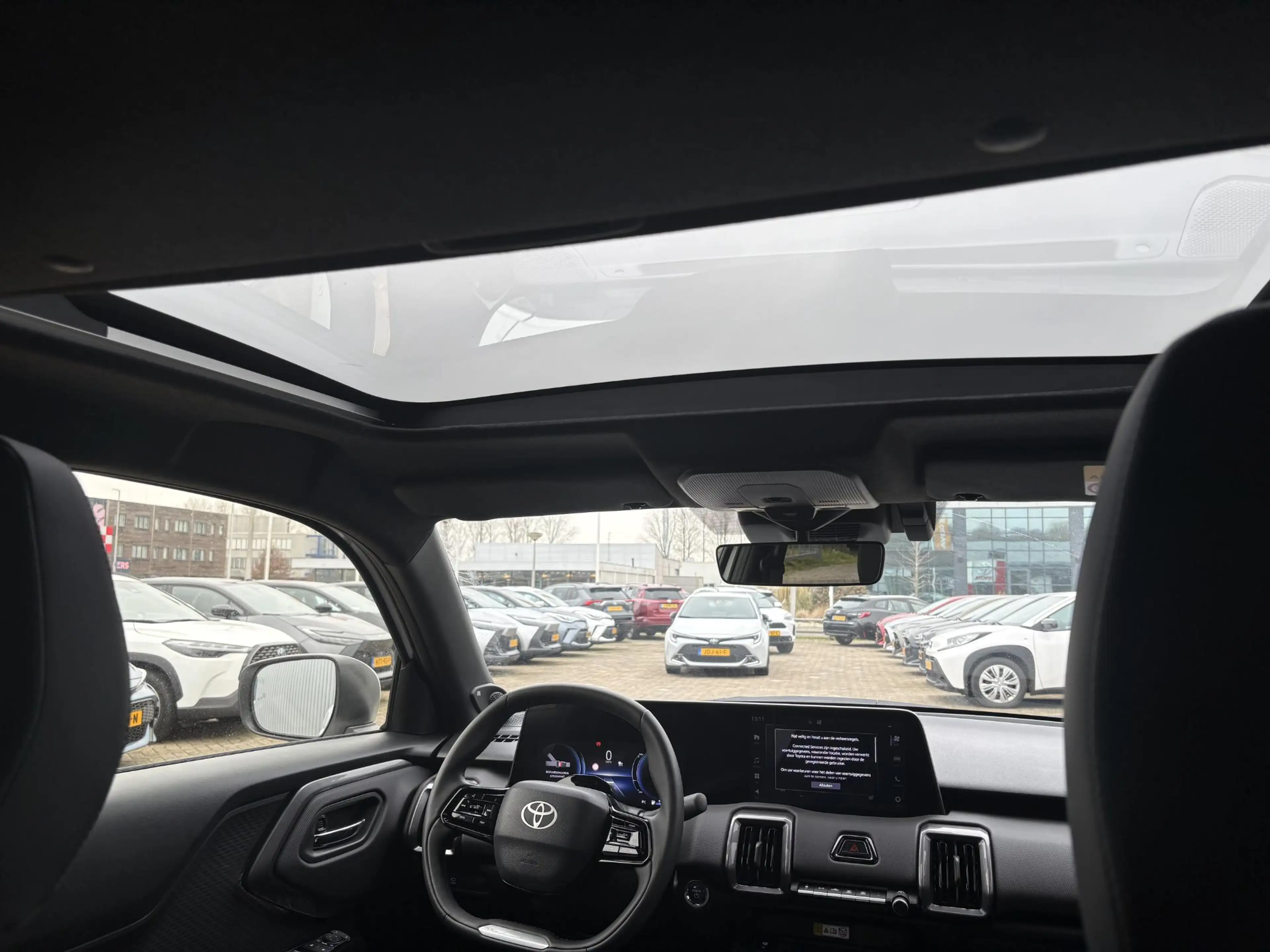 Toyota Urban Cruiser Executive 61 kWh — photo 11