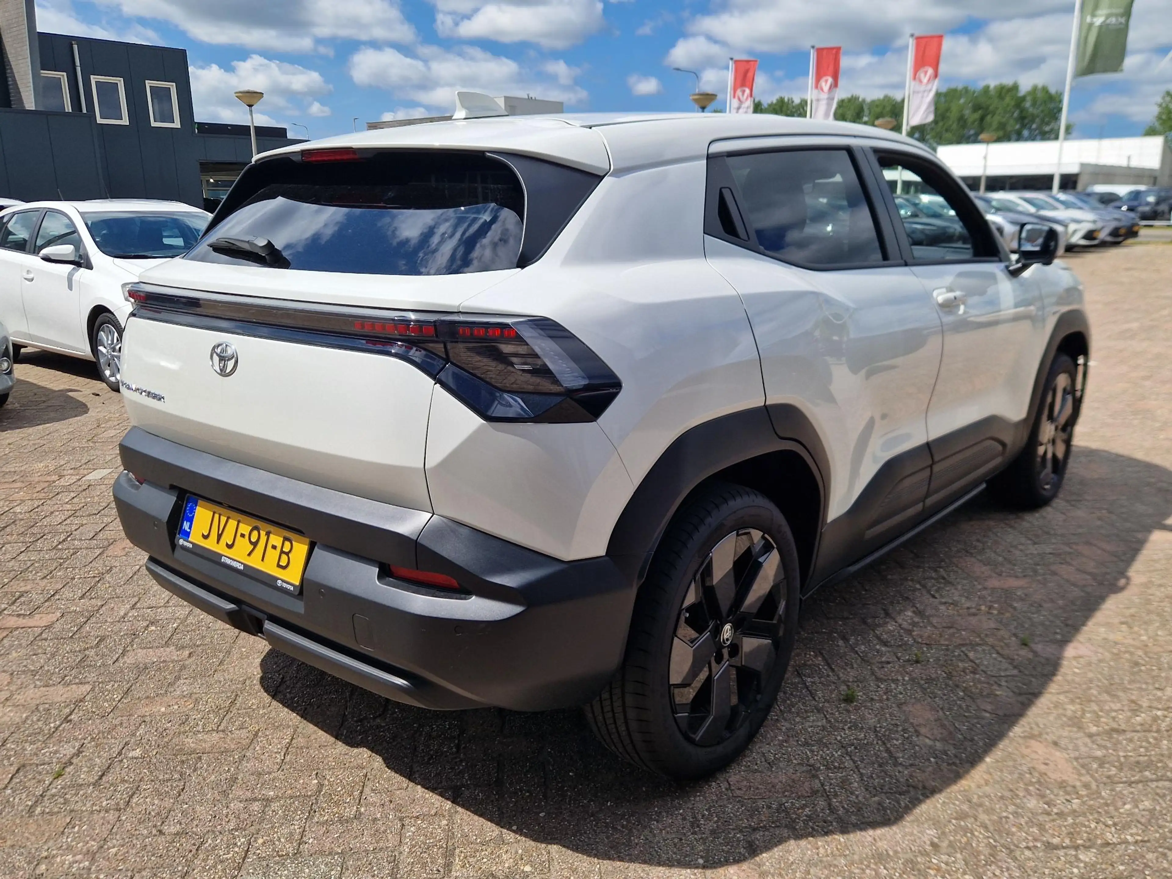 Toyota Urban Cruiser Executive 61 kWh — photo 5