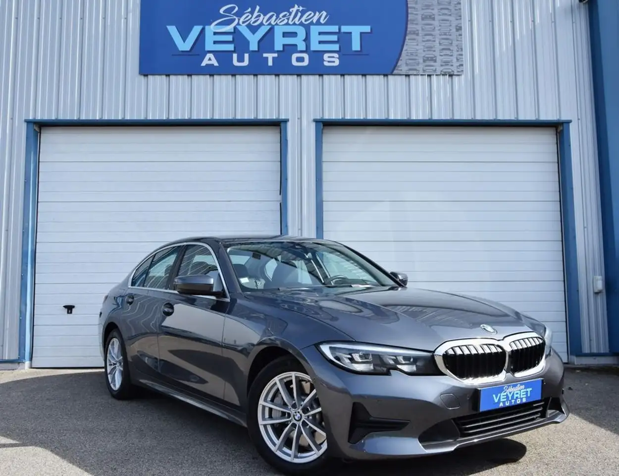 BMW 330