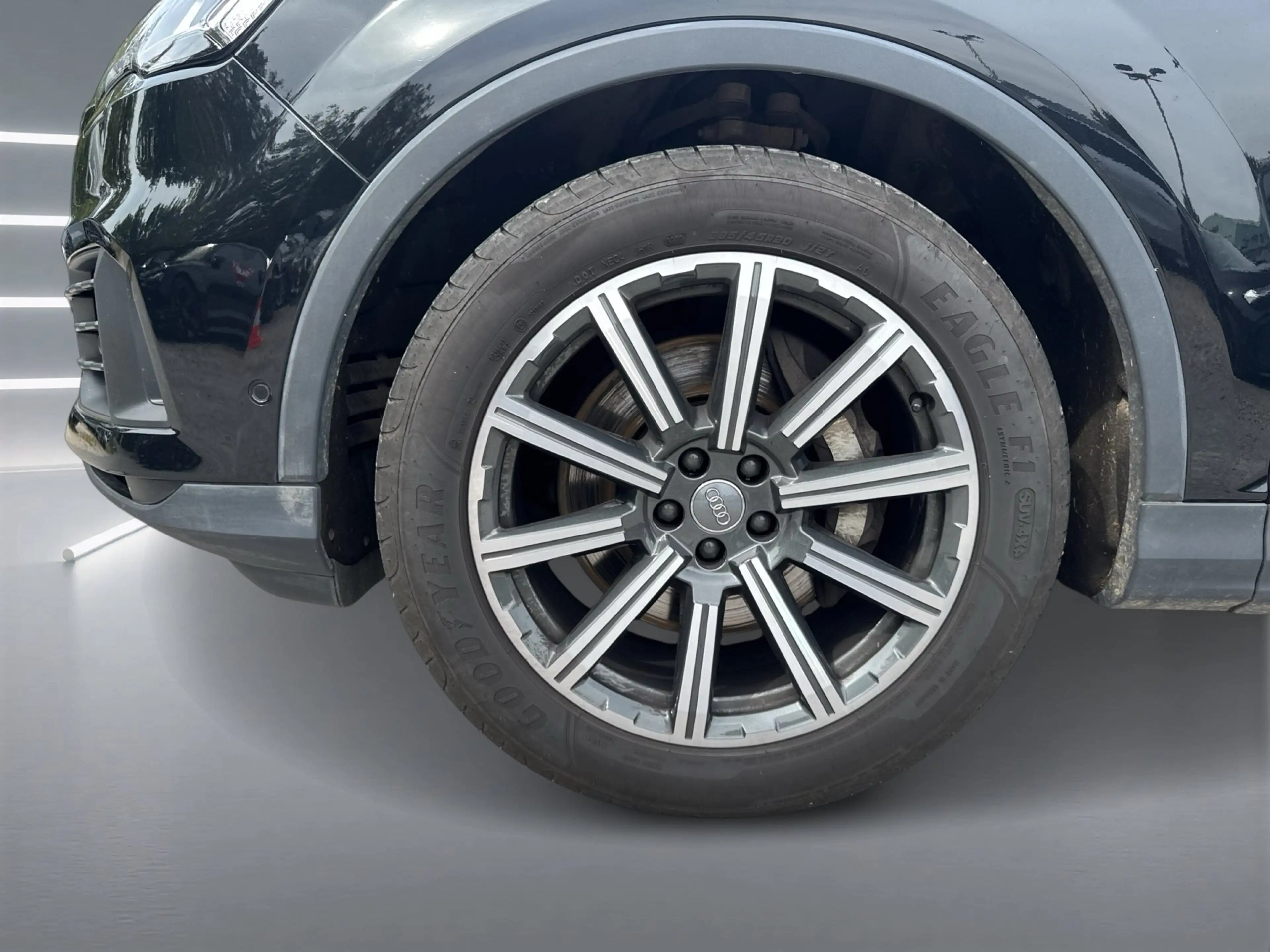 Audi Q7 55 TFSI qu AHK PANO Luft 360° PDC HuD ACC 20" — photo 7
