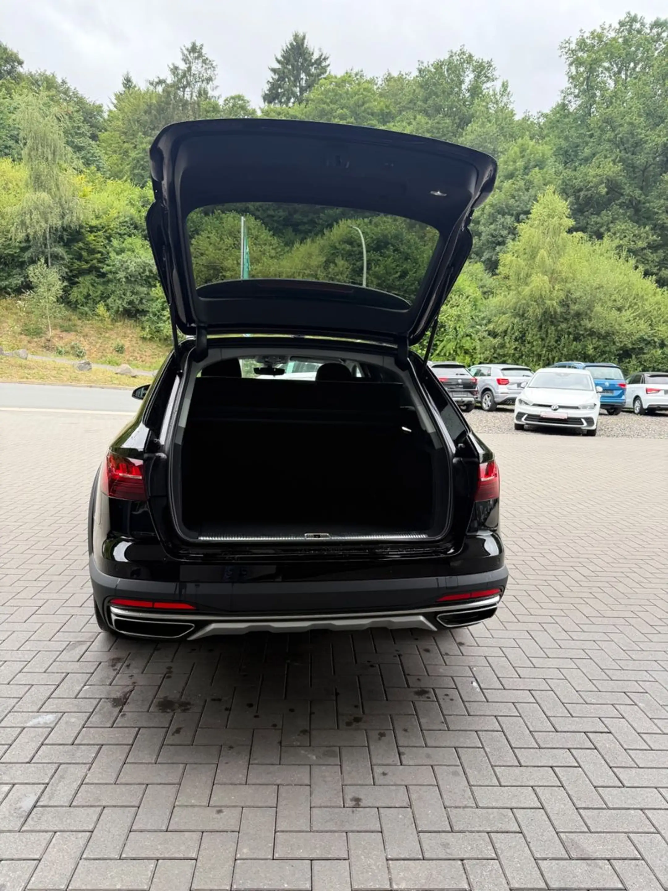 Audi A4 allroad quattro 40 TDI * App *DAB * AHK * LED — photo 7
