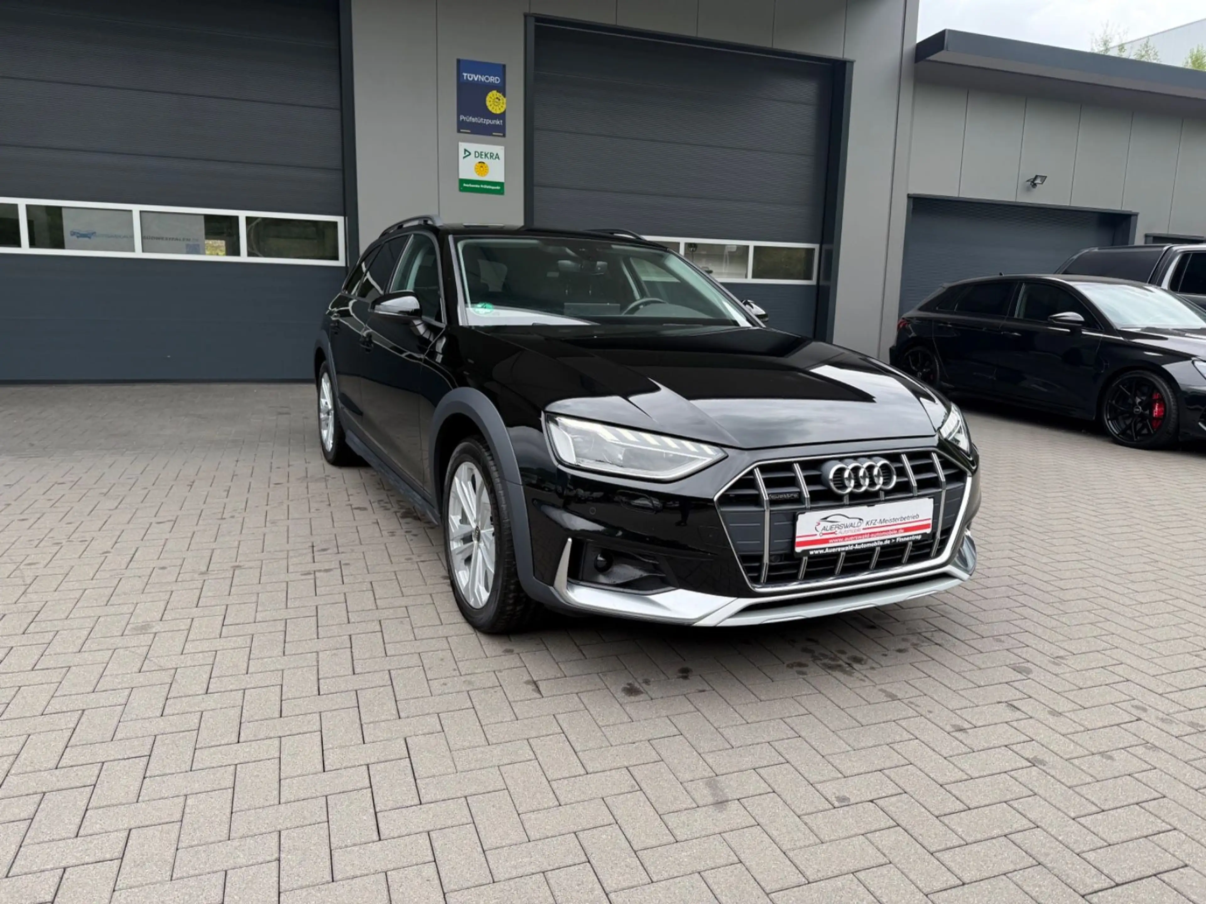 Audi A4 allroad quattro 40 TDI * App *DAB * AHK * LED — photo 3