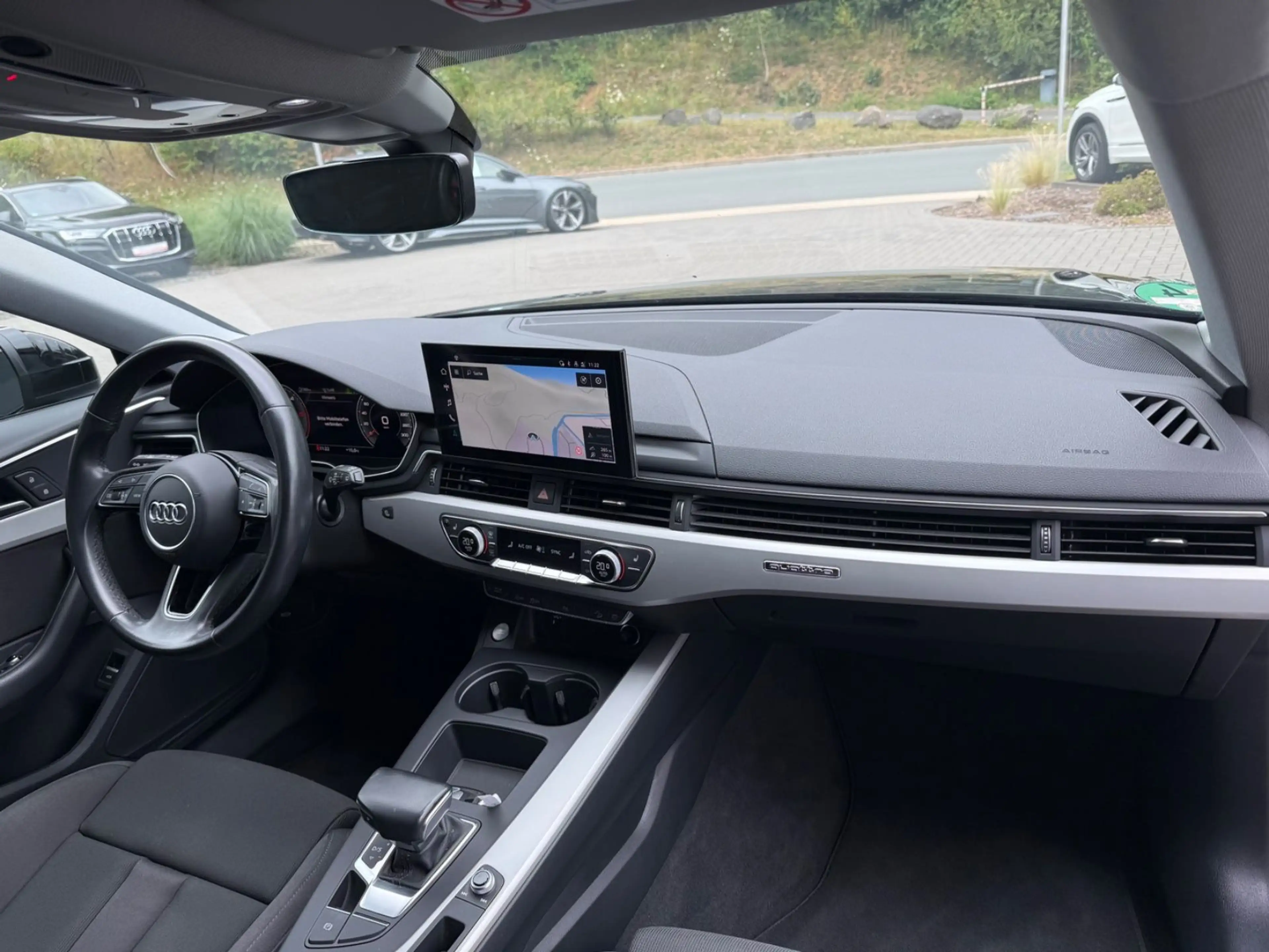 Audi A4 allroad quattro 40 TDI * App *DAB * AHK * LED — photo 13