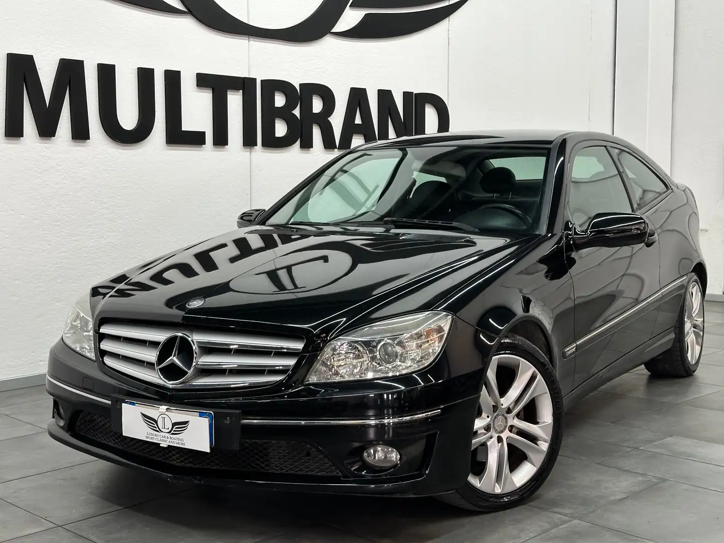 Mercedes-Benz CLC 220 CDI CHROME NAVI FULL OPTIONAL UNIPRO PERMUTE Чорний - 1