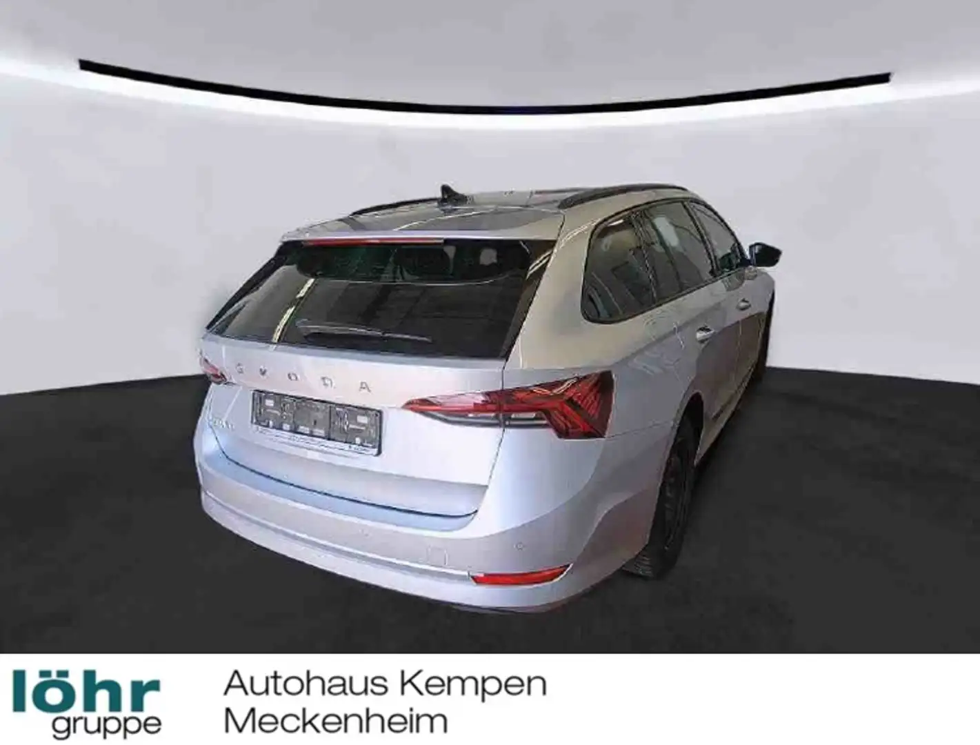 Skoda Octavia Combi 2.0 TDI DSG Clever 17" Navi+VC ACC RFK+PD... Zilver - 2