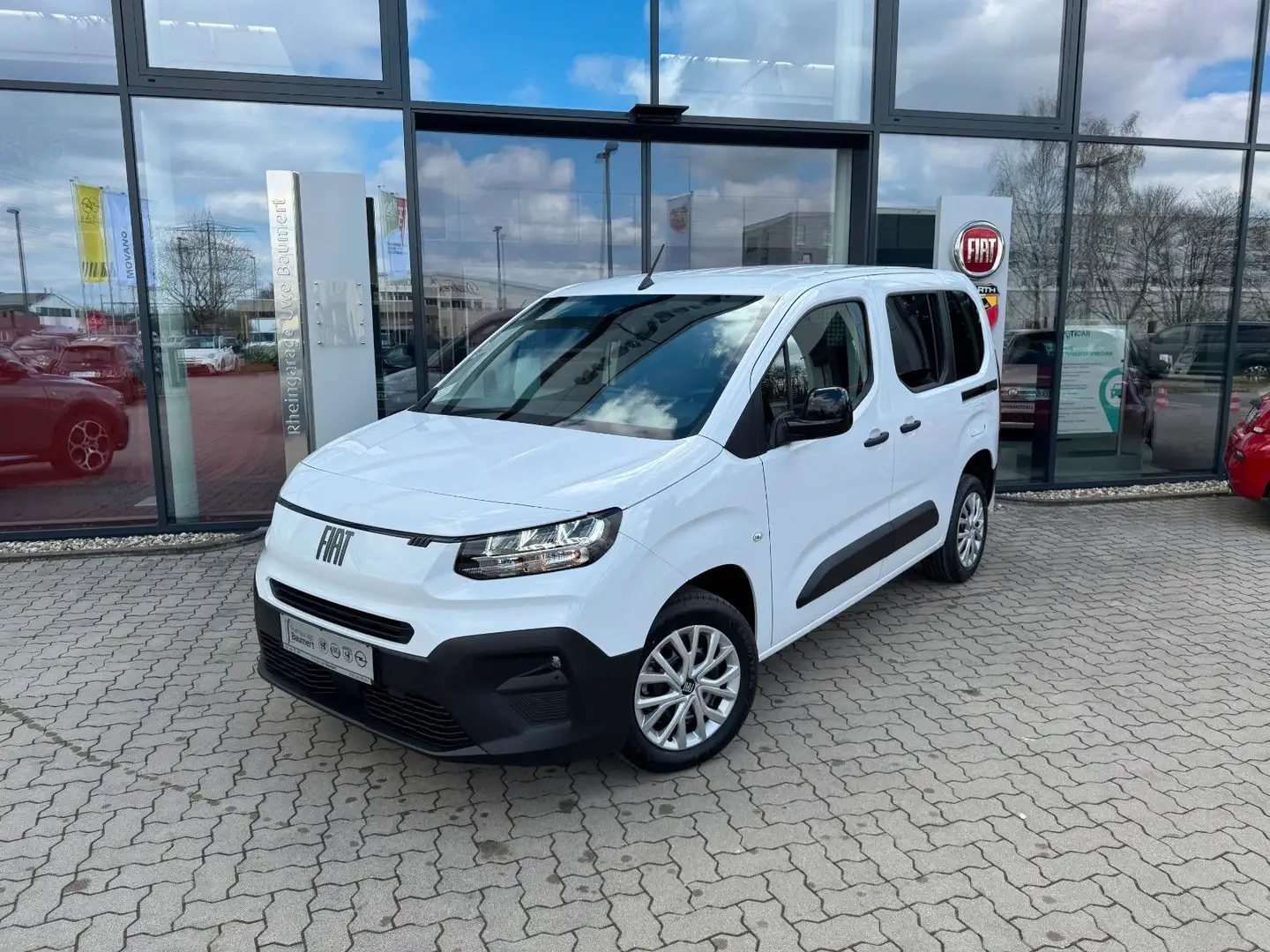 Fiat Doblo DIESEL Kombi N1 5-Sitzer 1.5 BlueHDI 102 Weiß - 1