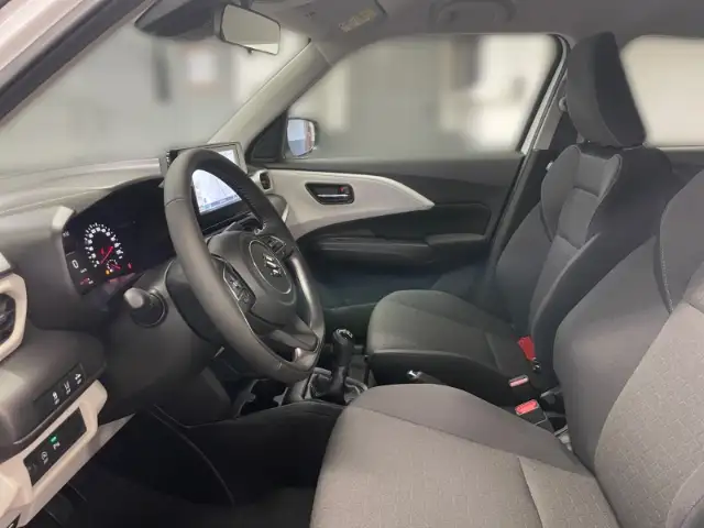 Suzuki Swift NEW 1.2 Dualjet Hybrid Comfort Navi