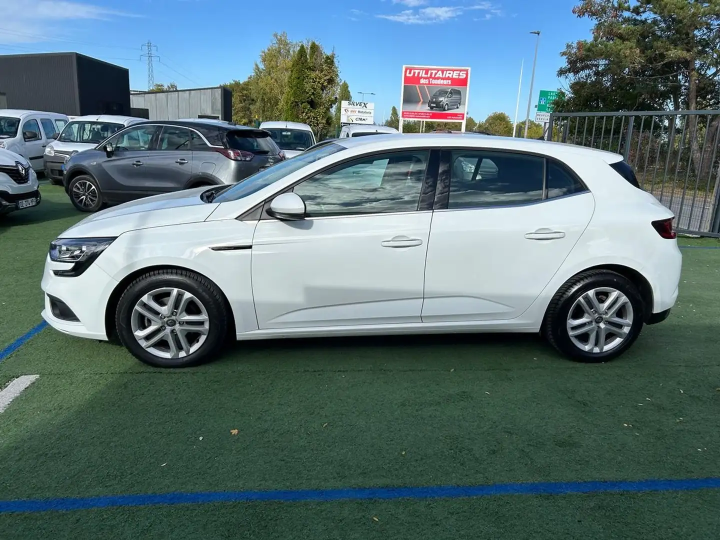 Renault Megane Société 2 places Réversible 5 places 1.5 BlueDci 95ch Business Blanc - 2