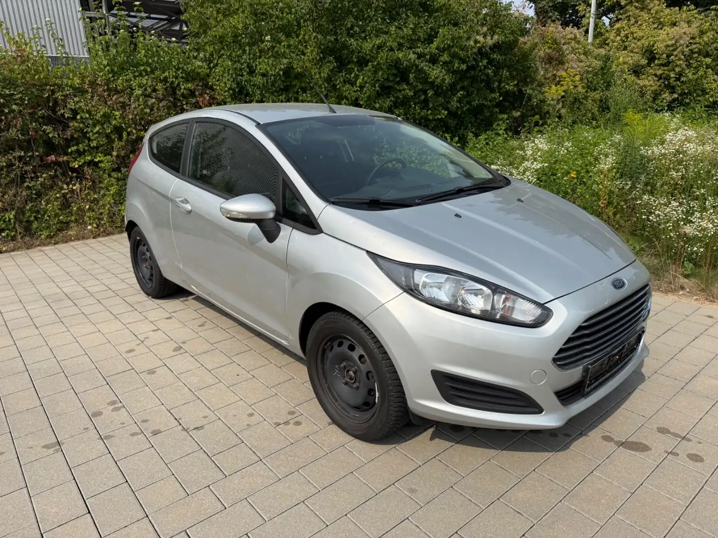 Ford Fiesta 1,25 TÜV-NEU*KLIMA*EURO 6 Grau - 2